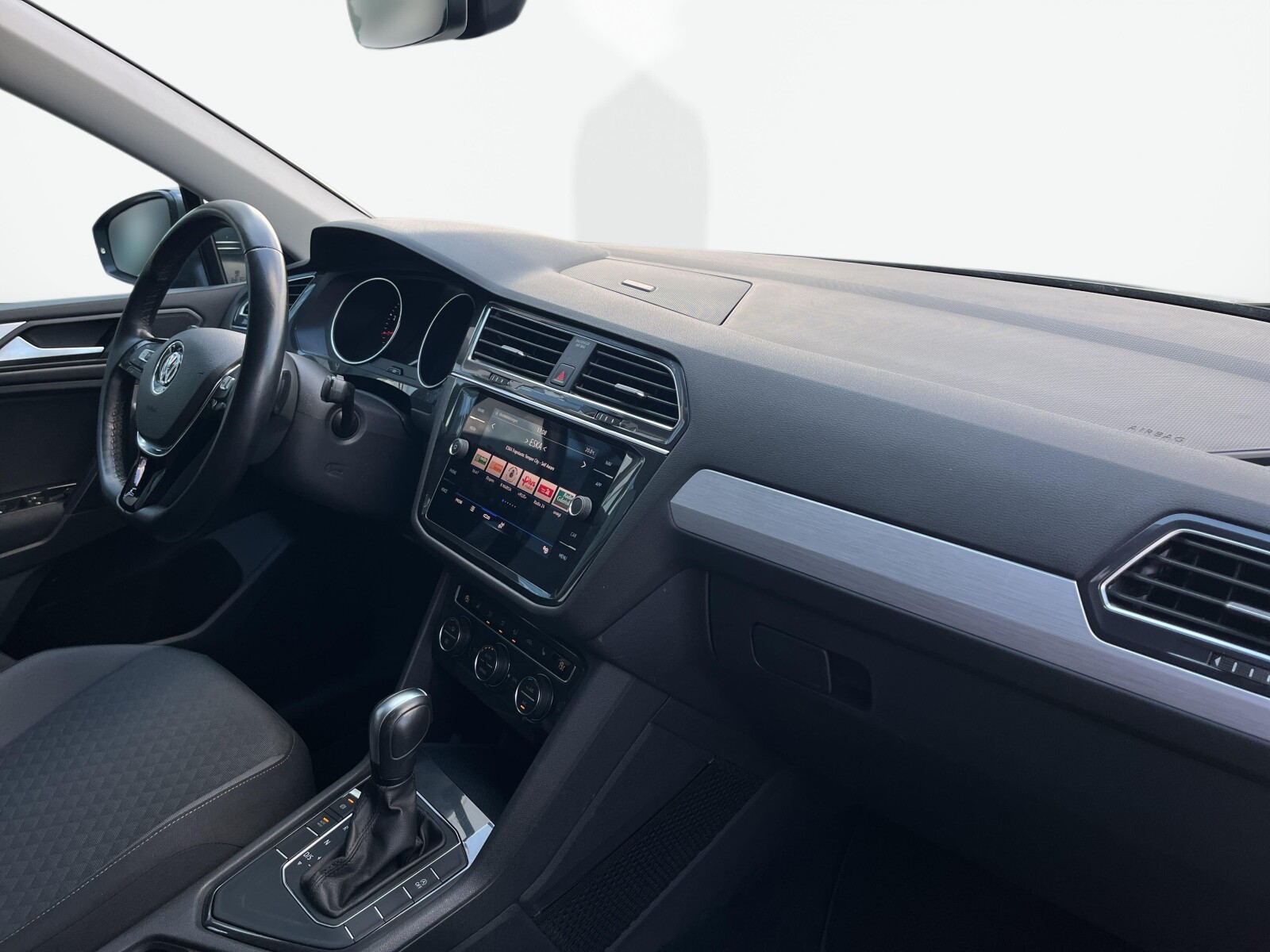 Volkswagen Tiguan Allspace - zdjęcie 11