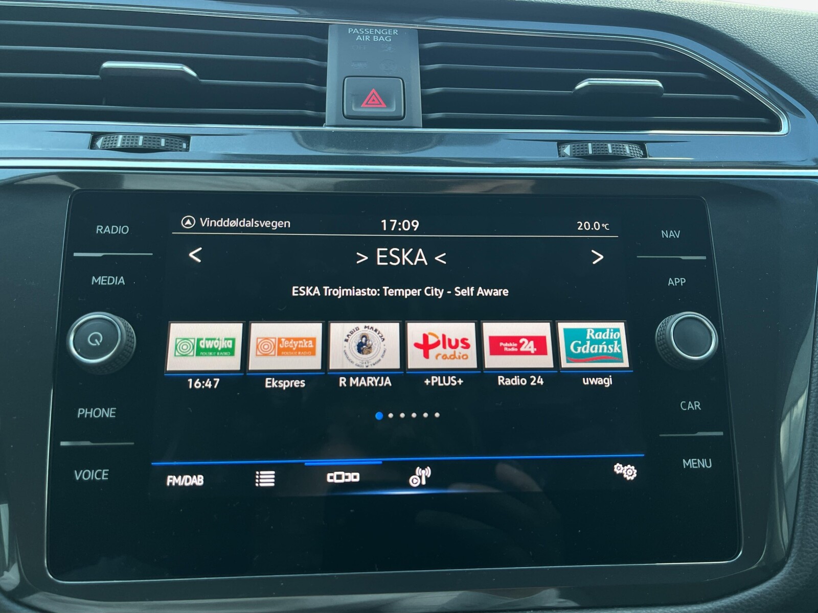 Volkswagen Tiguan Allspace - zdjęcie 17