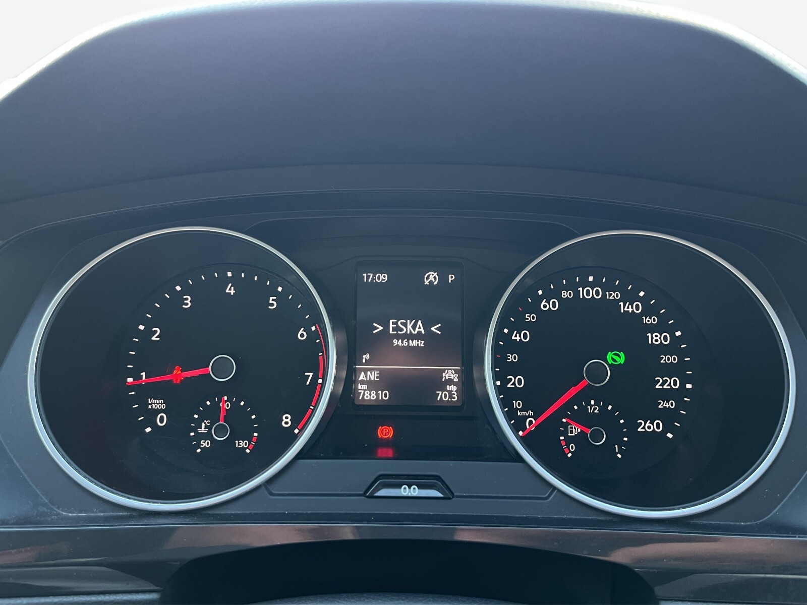 Volkswagen Tiguan Allspace - zdjęcie 15