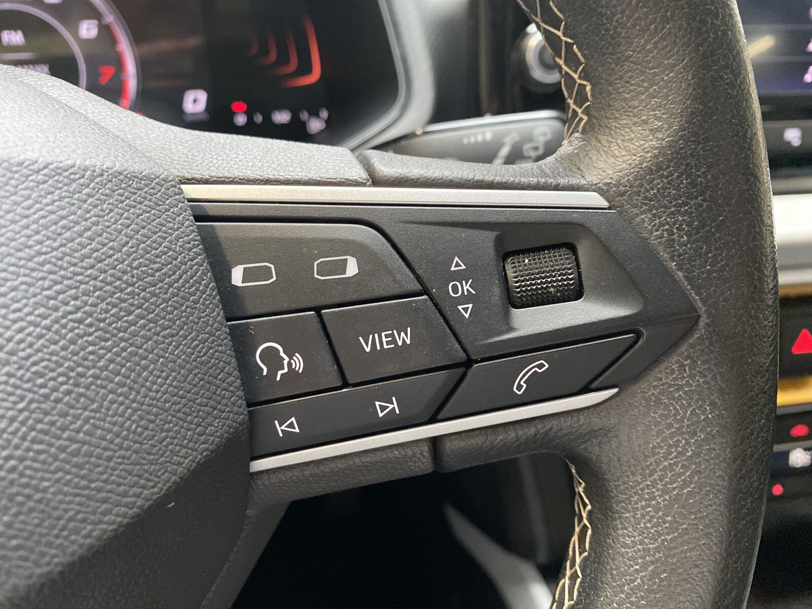 Seat Arona - zdjęcie 19
