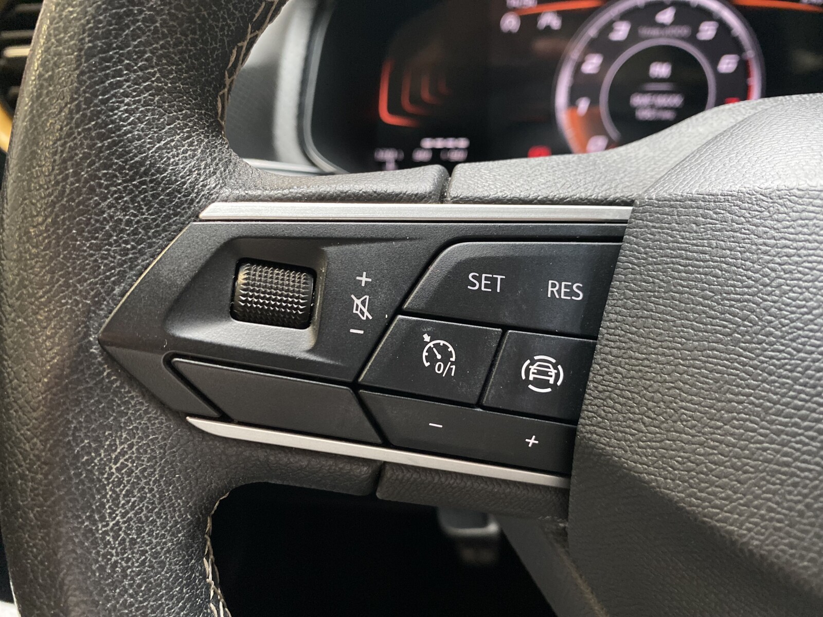 Seat Arona - zdjęcie 18