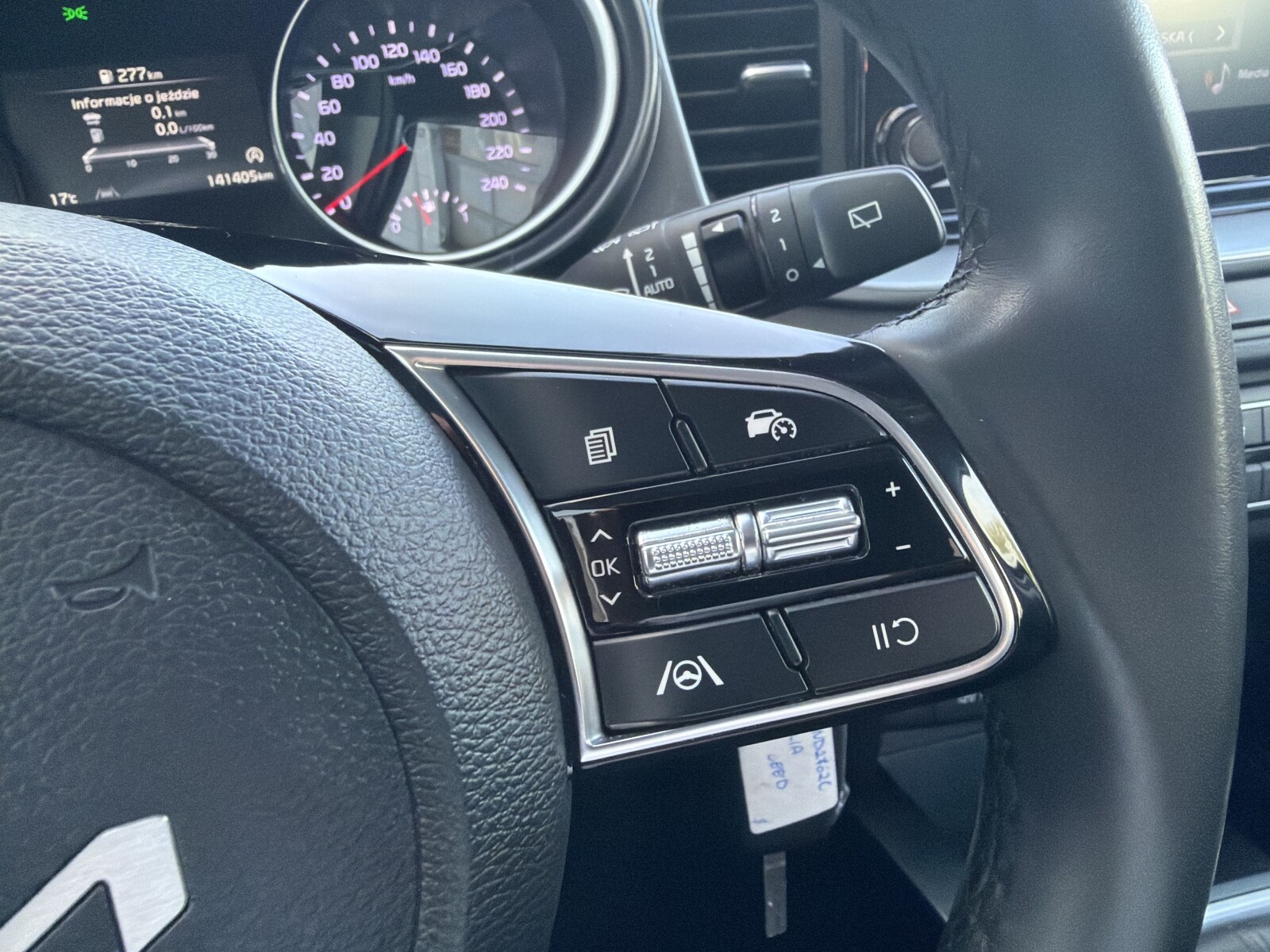 Kia Ceed - zdjęcie 14