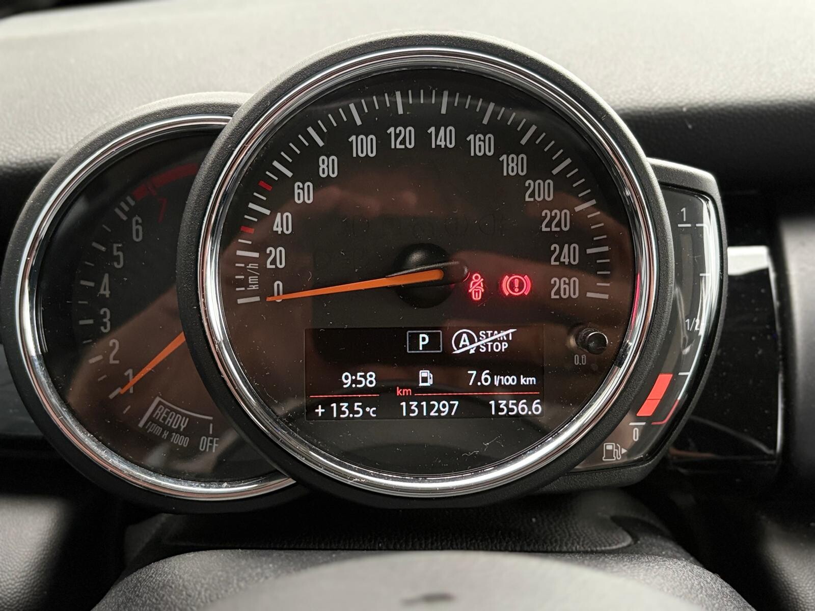 MINI Cooper - zdjęcie 9