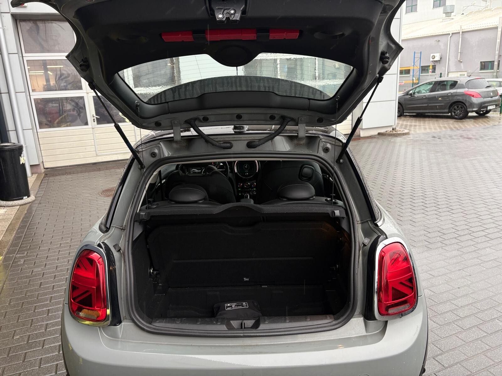 MINI Cooper - zdjęcie 23
