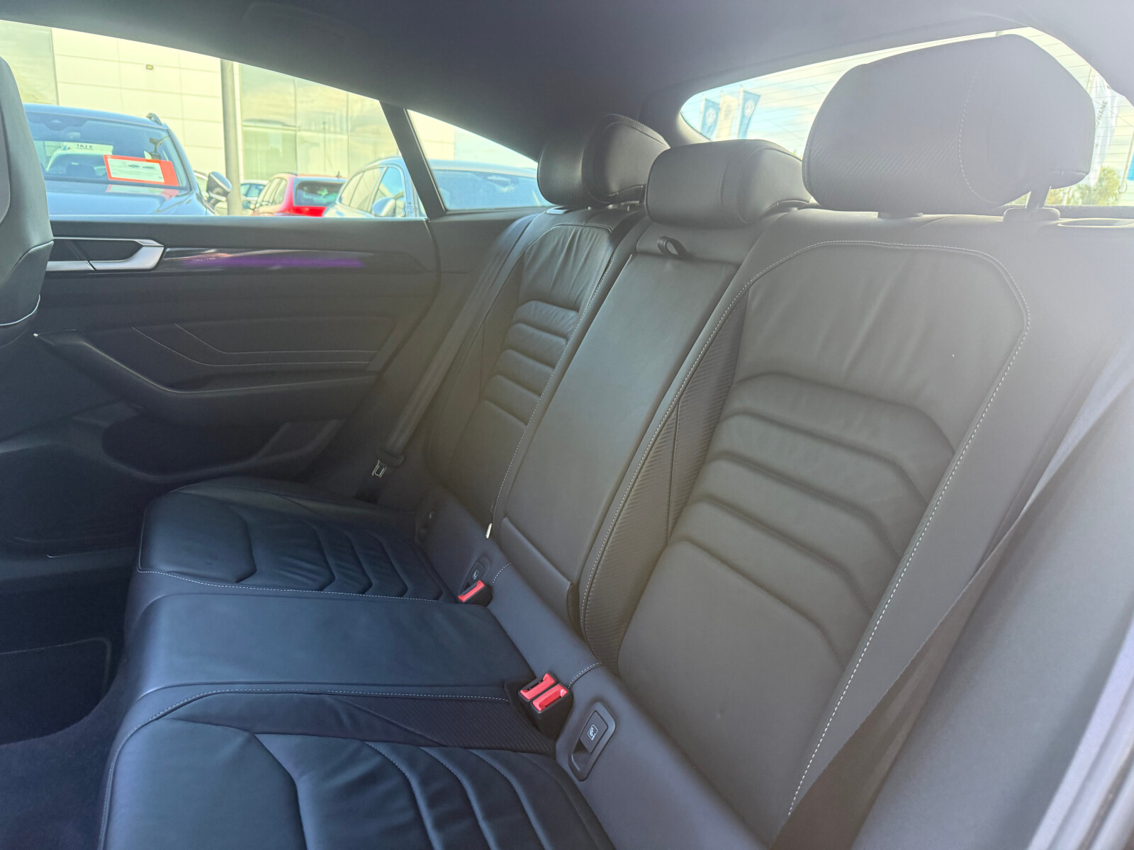 Volkswagen Arteon - zdjęcie 14