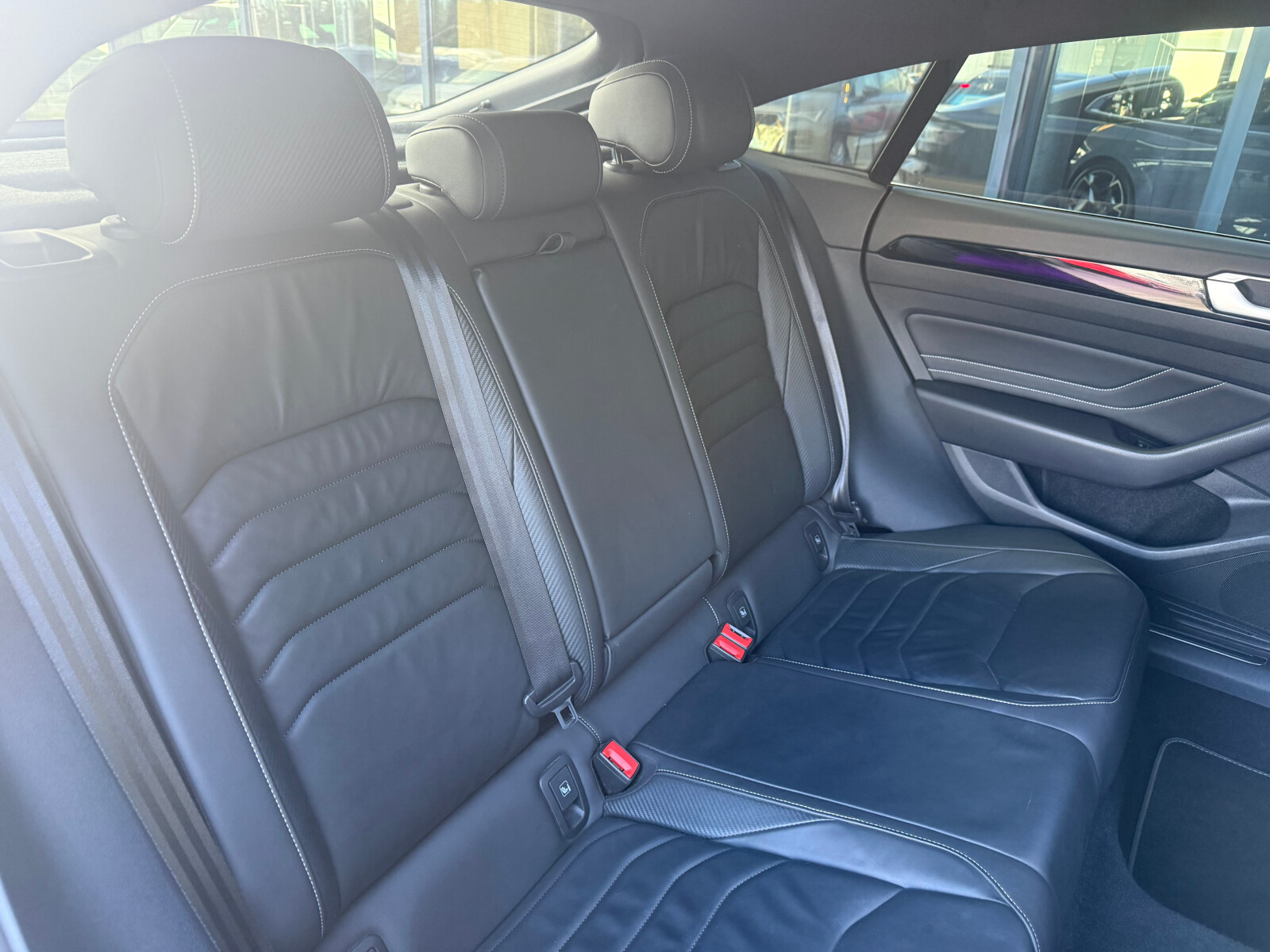 Volkswagen Arteon - zdjęcie 16