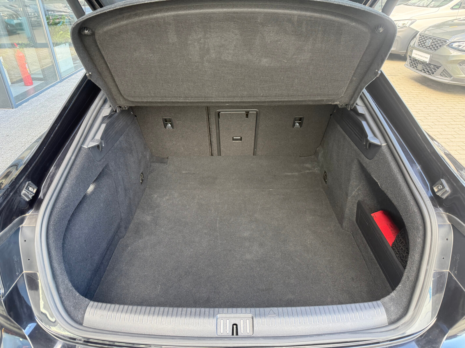 Volkswagen Arteon - zdjęcie 33