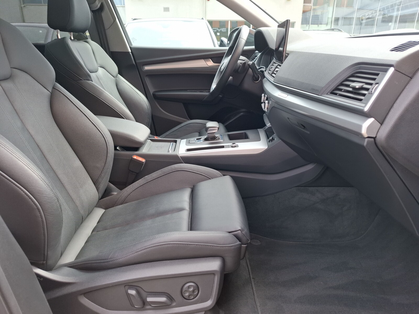 Audi Q5 - zdjęcie 18