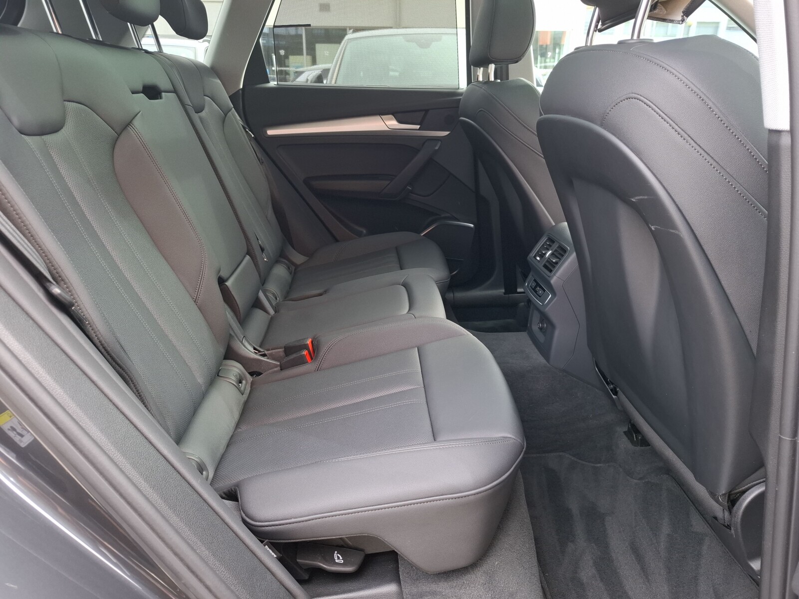 Audi Q5 - zdjęcie 16