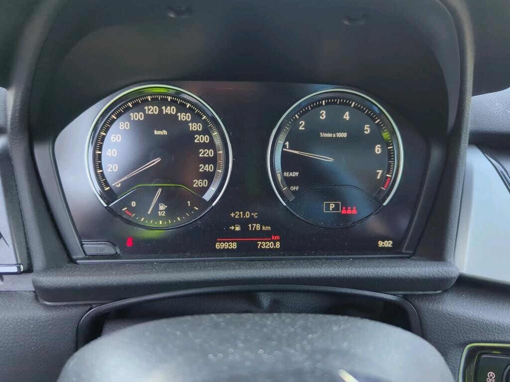 BMW 220 - zdjęcie 6