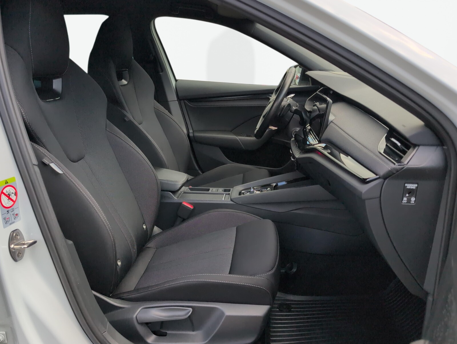 Škoda Octavia Combi - zdjęcie 15