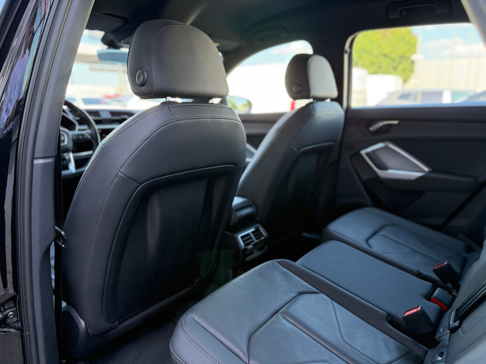 Audi Q3 - zdjęcie 10