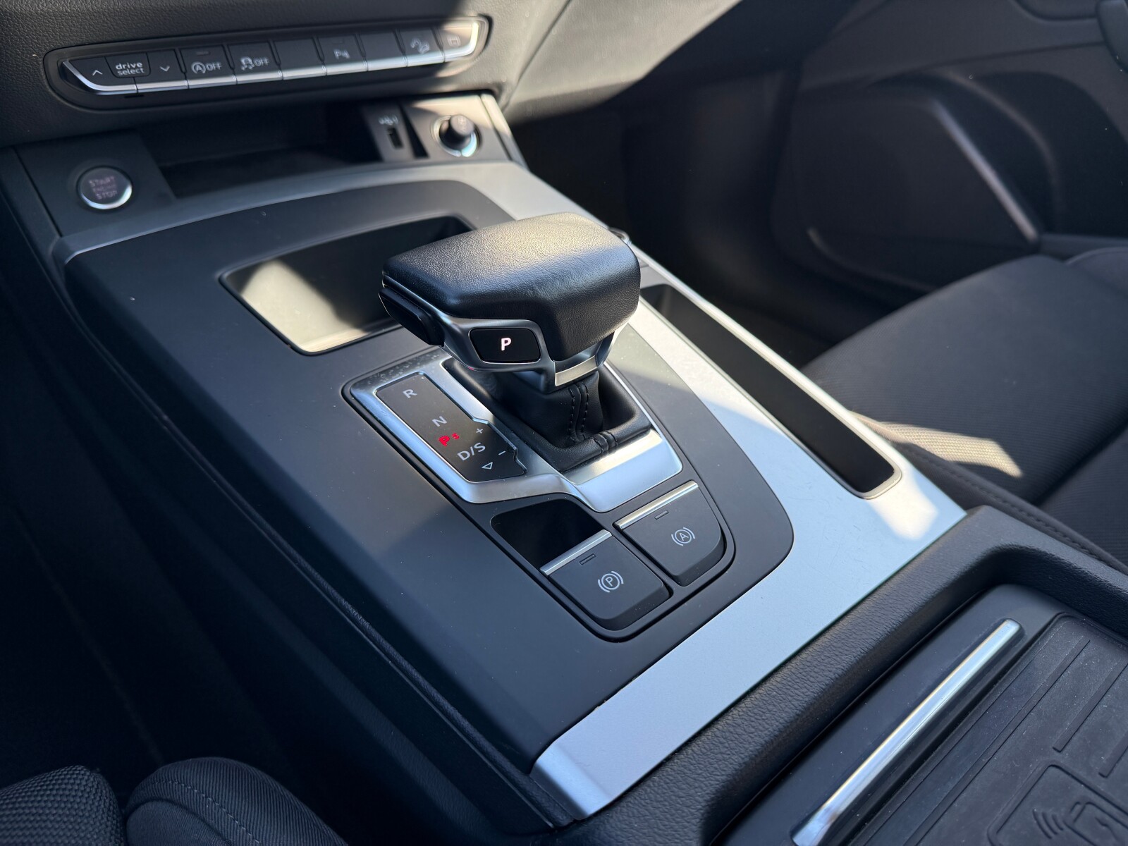 Audi Q5 - zdjęcie 22