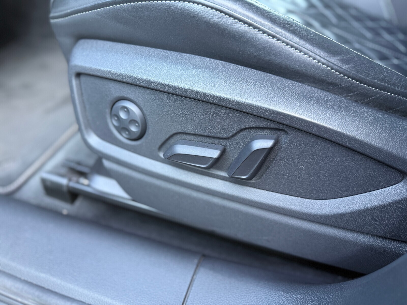 Audi Q5 Sportback - zdjęcie 24