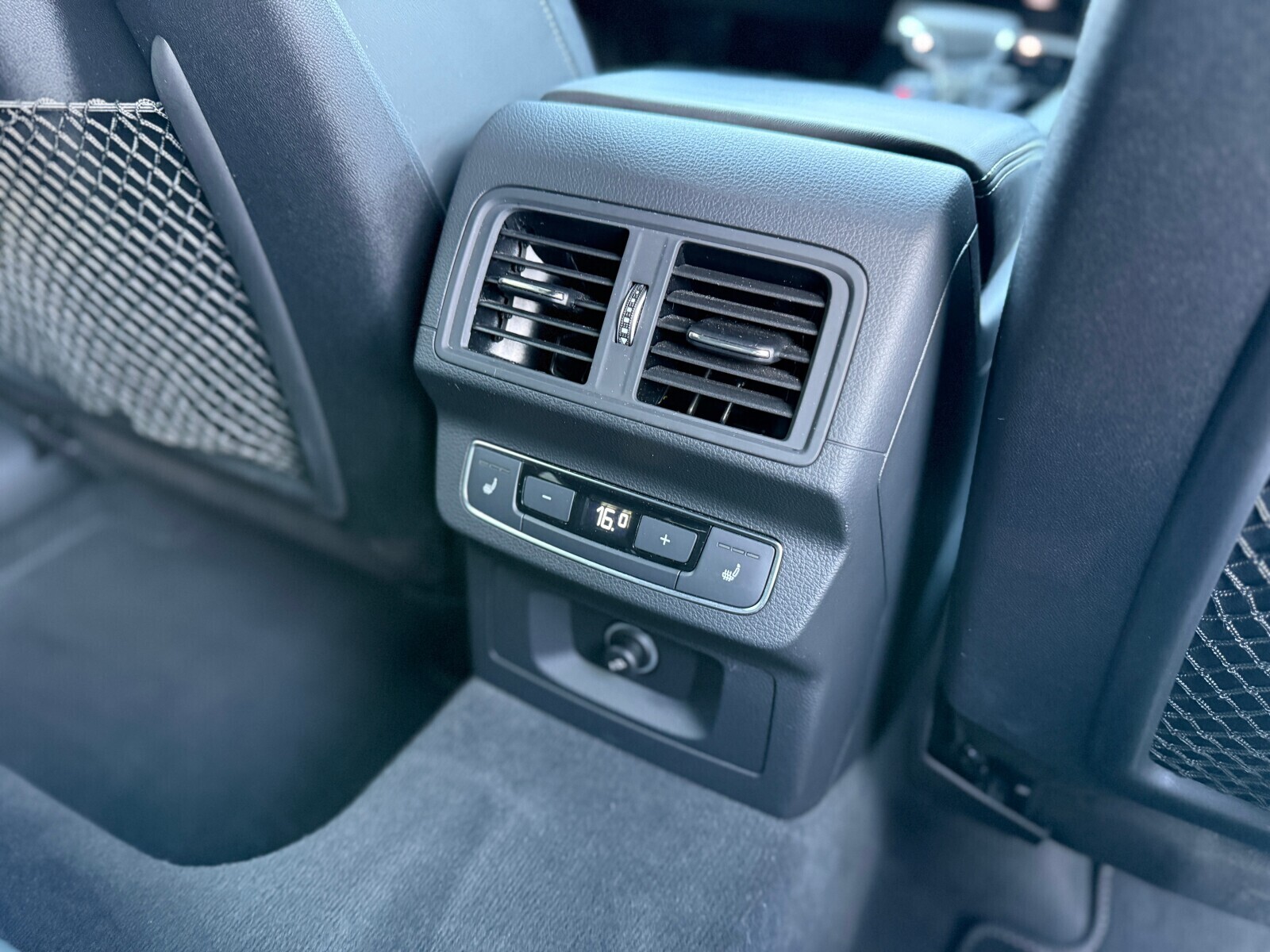 Audi Q5 Sportback - zdjęcie 14
