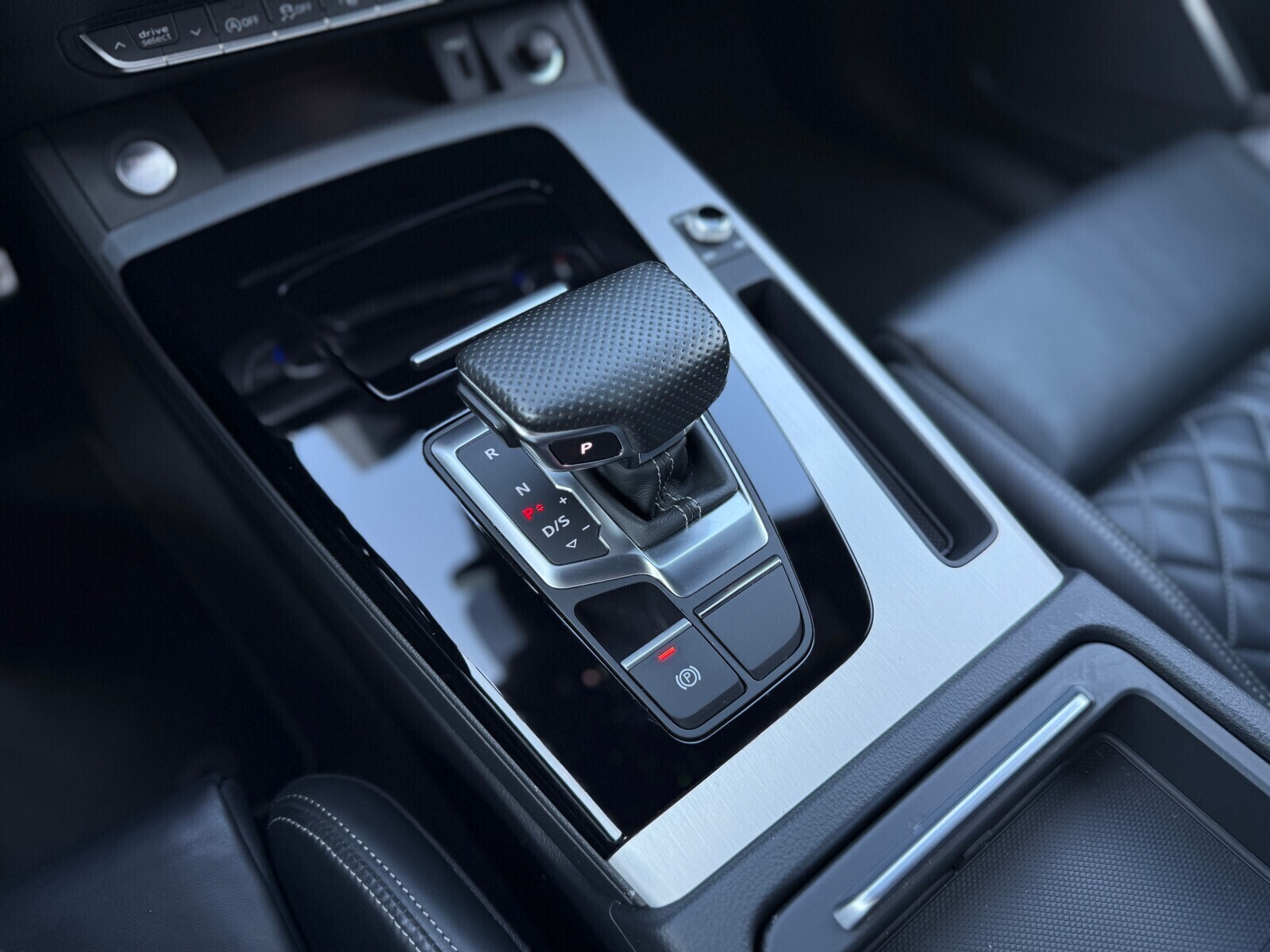 Audi Q5 Sportback - zdjęcie 37