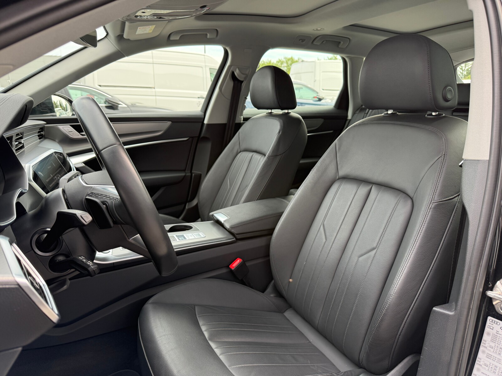 Audi A6 Avant - zdjęcie 21