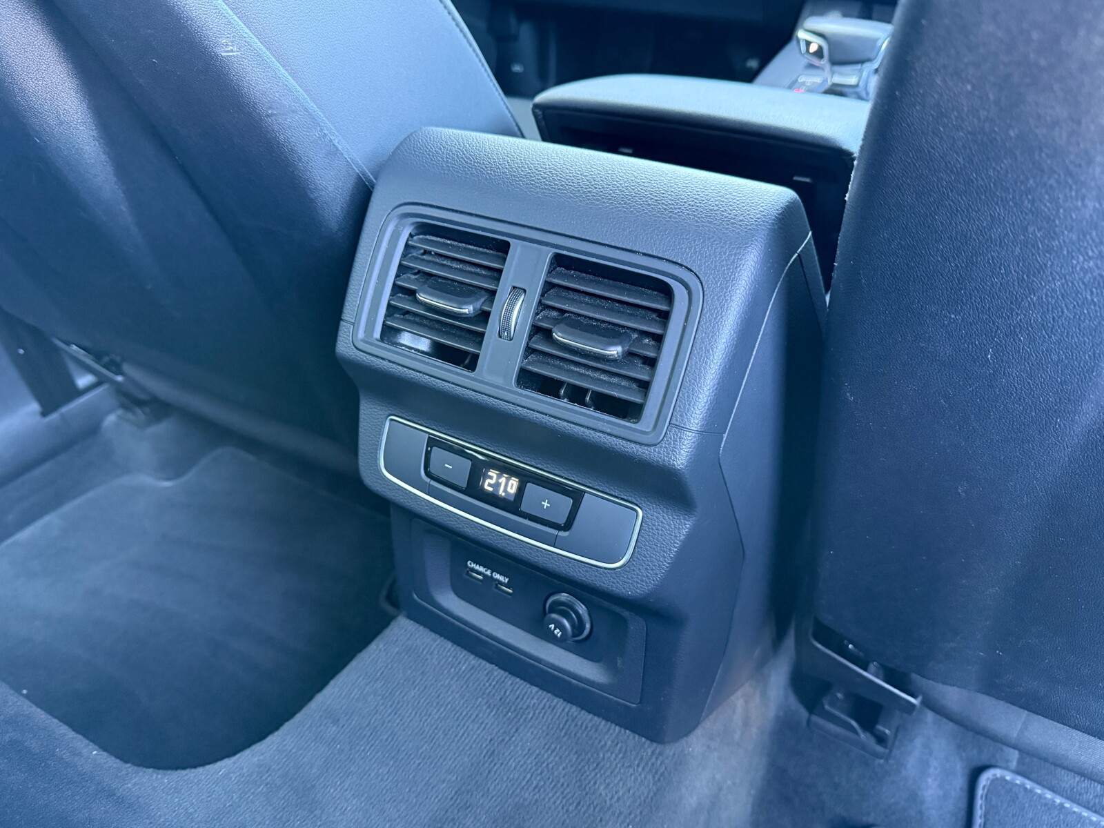 Audi Q5 Sportback TFSI e - zdjęcie 14