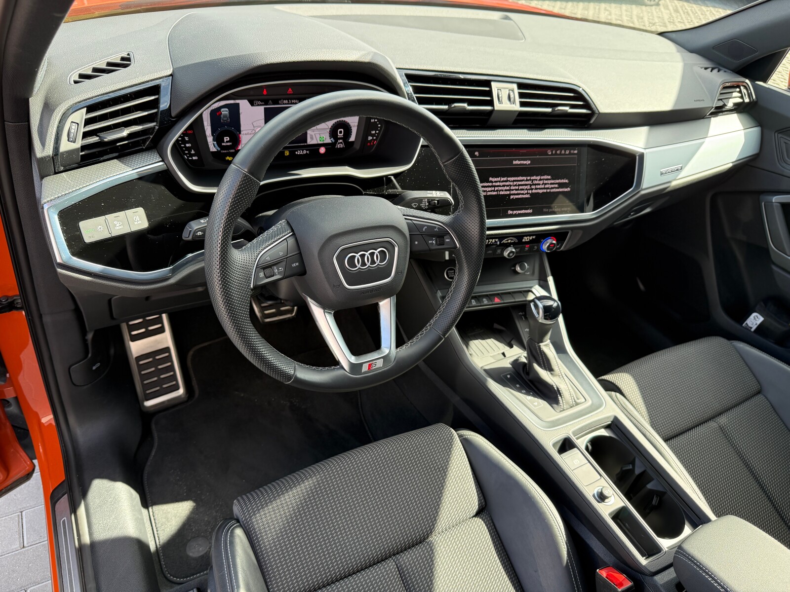 Audi Q3 - zdjęcie 17