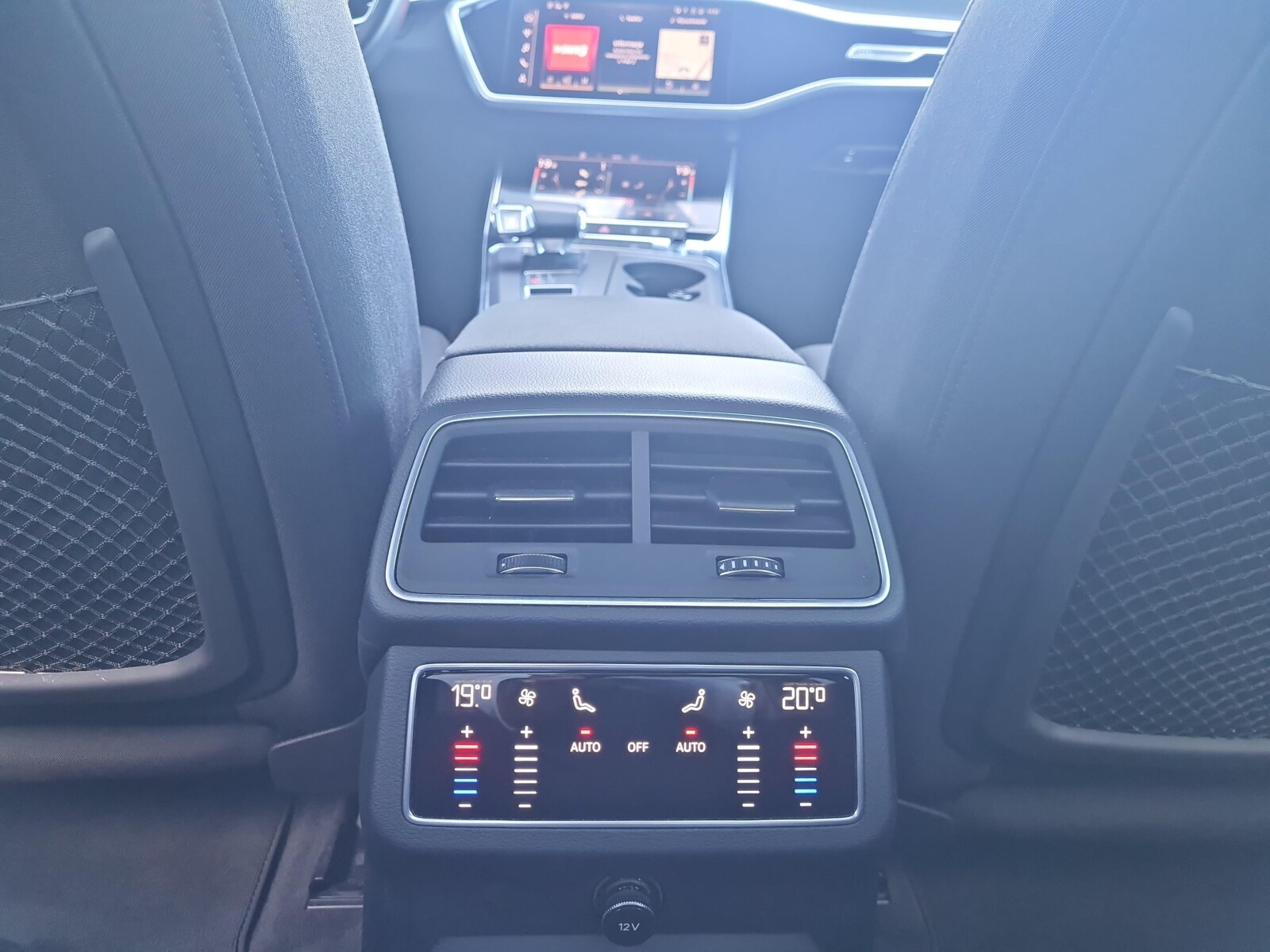 Audi A6 Avant - zdjęcie 31