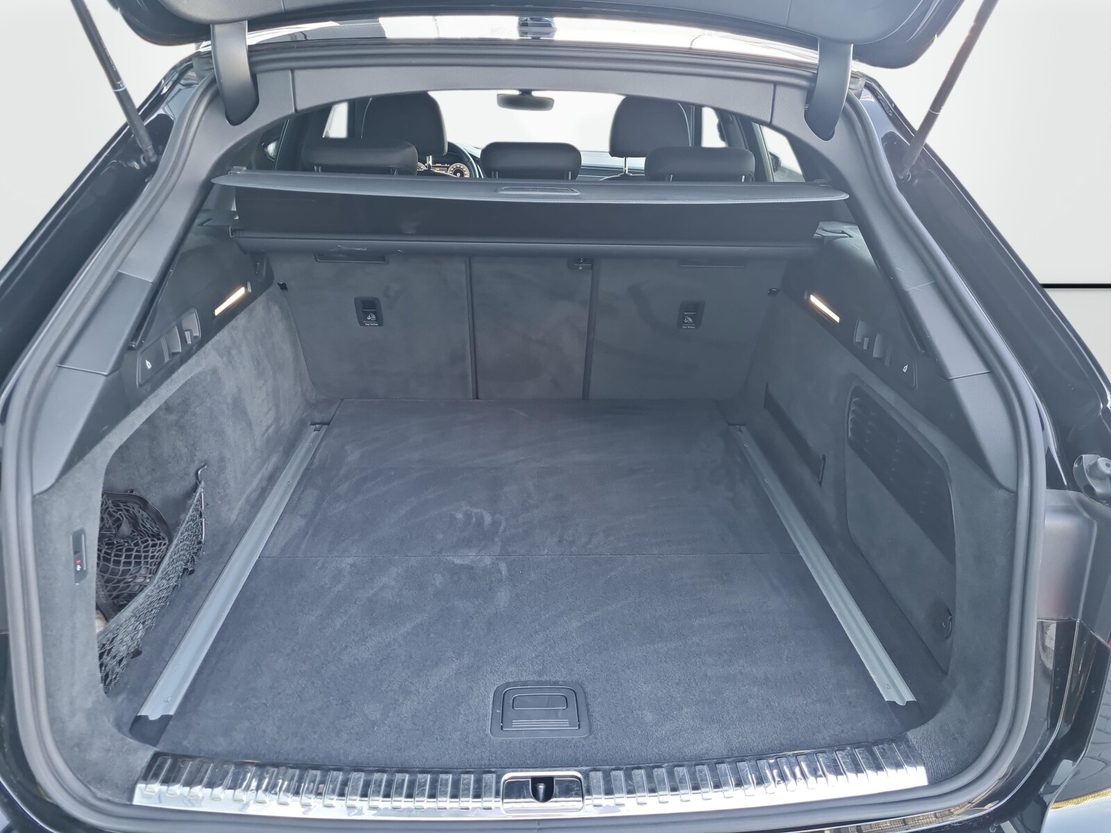 Audi A6 Avant - zdjęcie 33