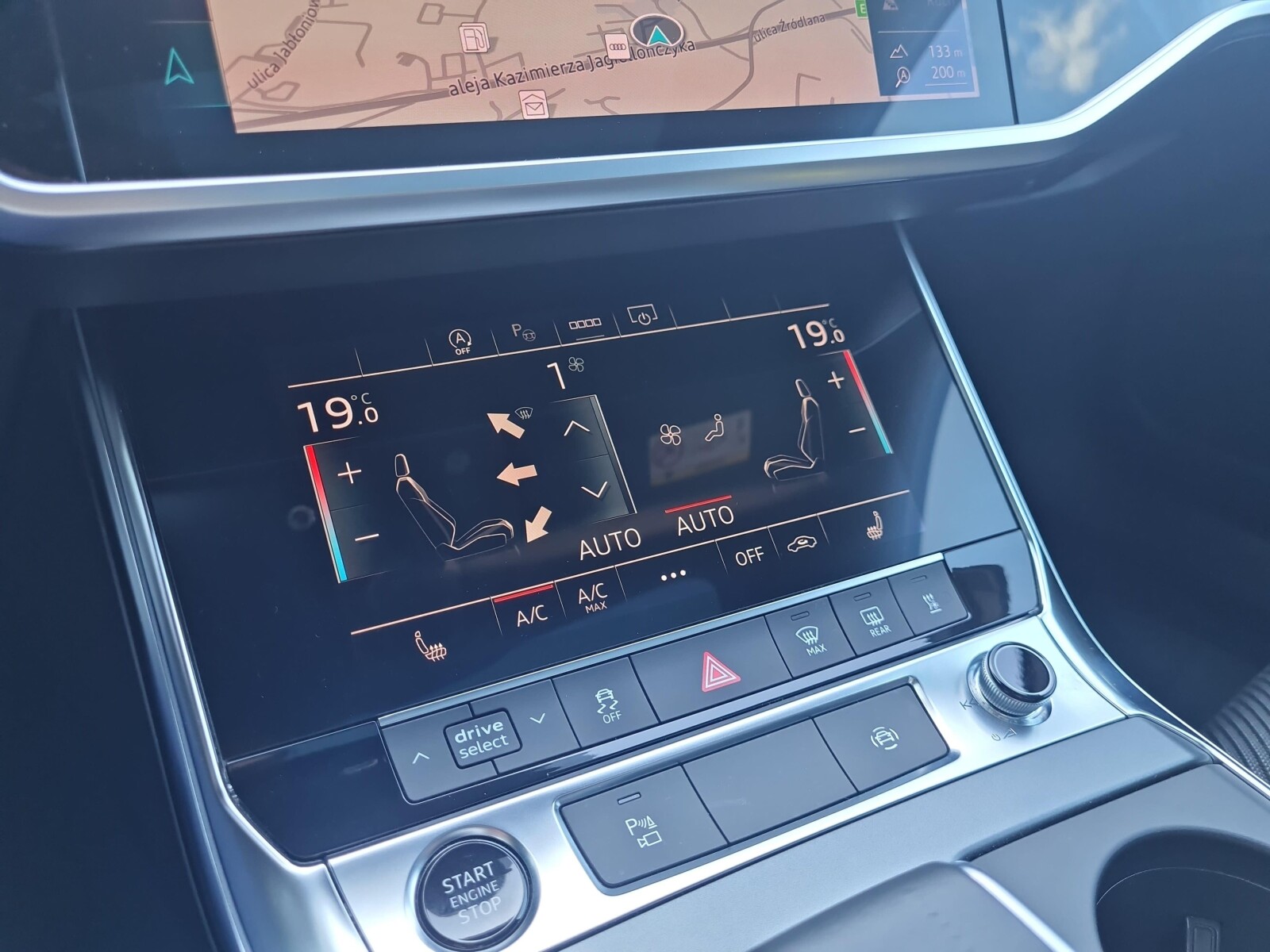 Audi A6 Avant - zdjęcie 25