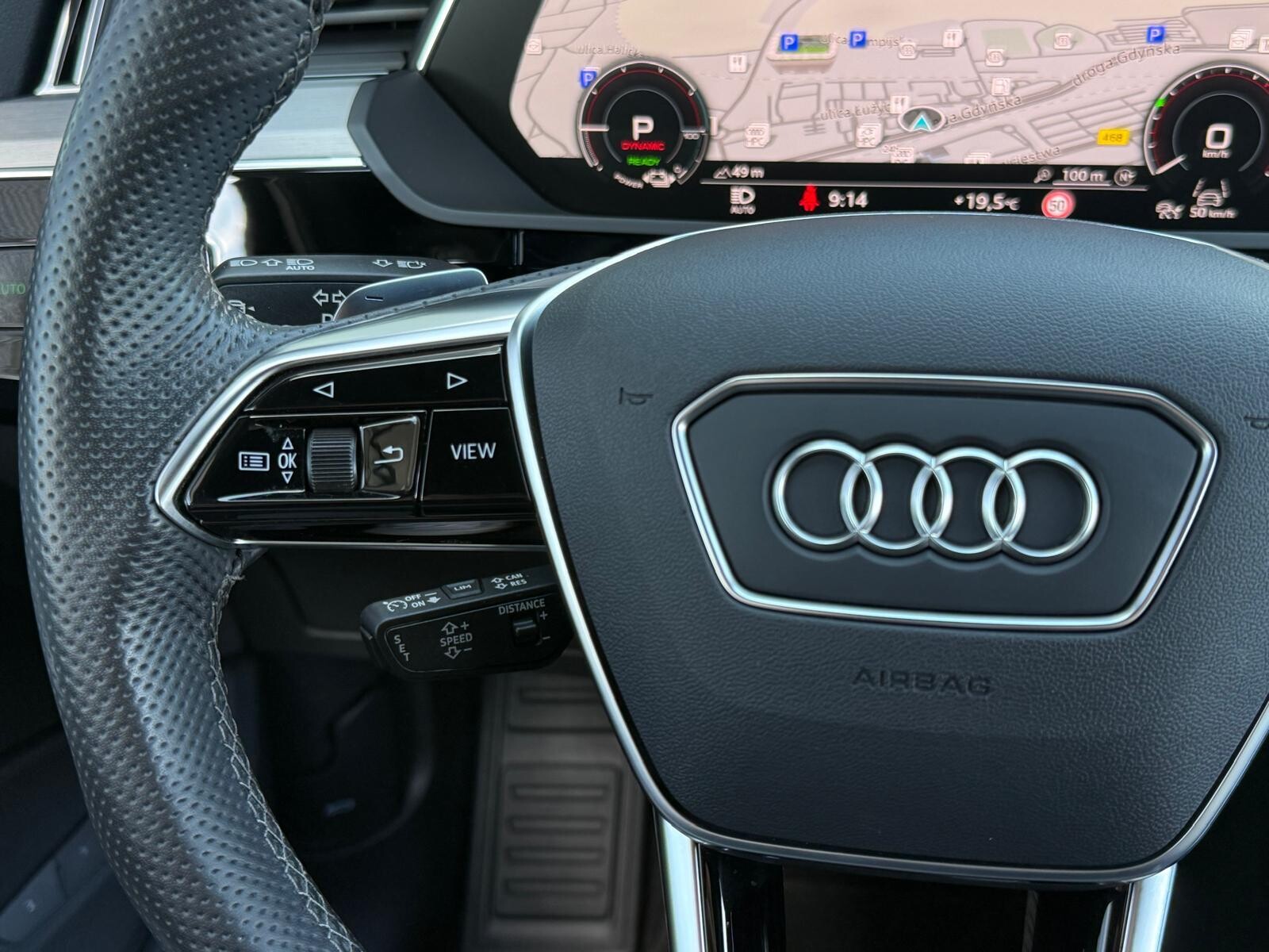 Audi Q8 Sportback e-tron - zdjęcie 20