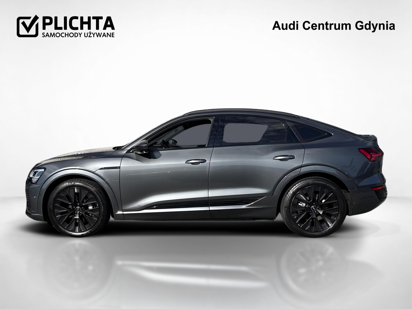 Audi Q8 Sportback e-tron - zdjęcie 3