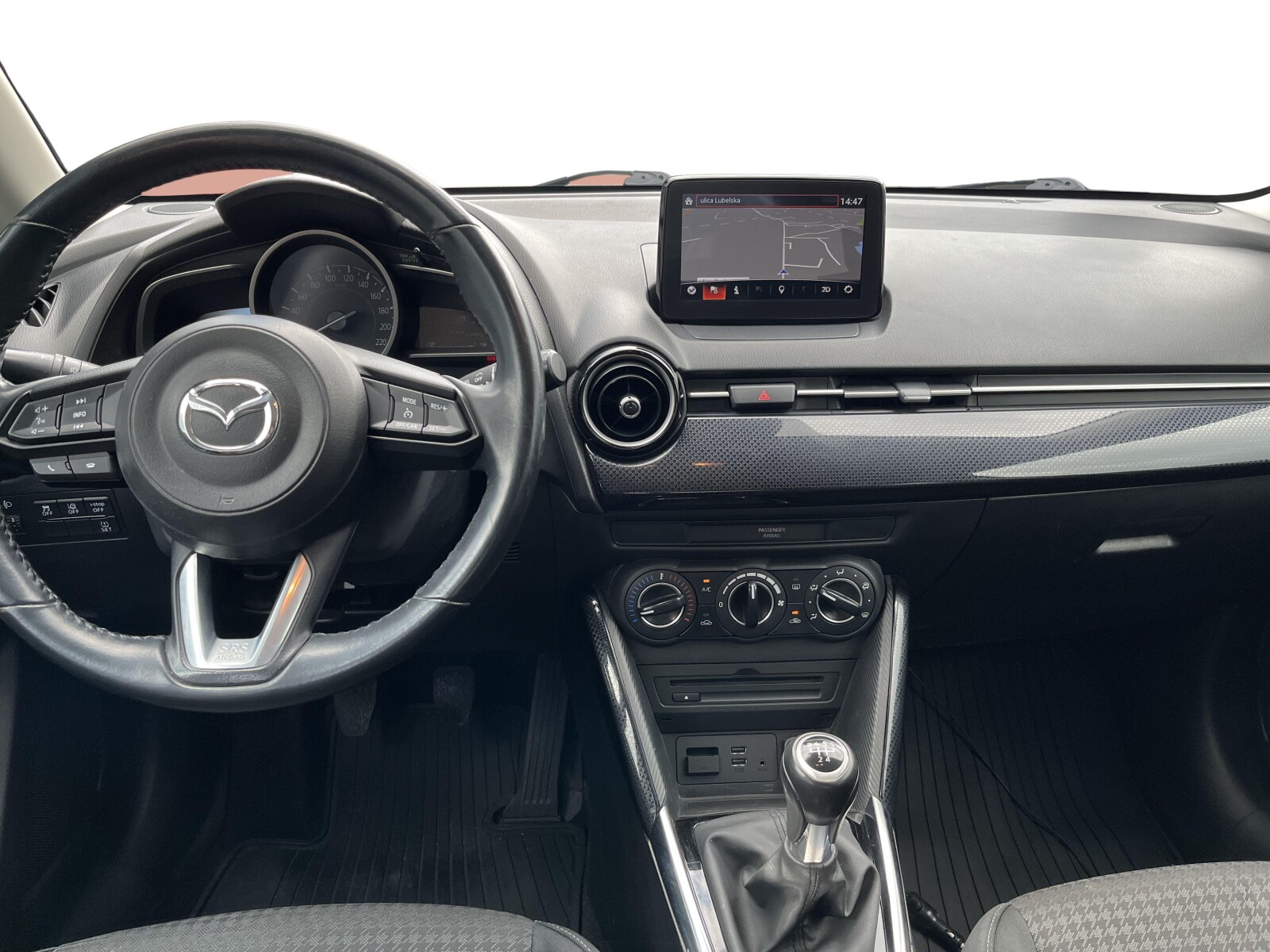 Mazda 2 - zdjęcie 15