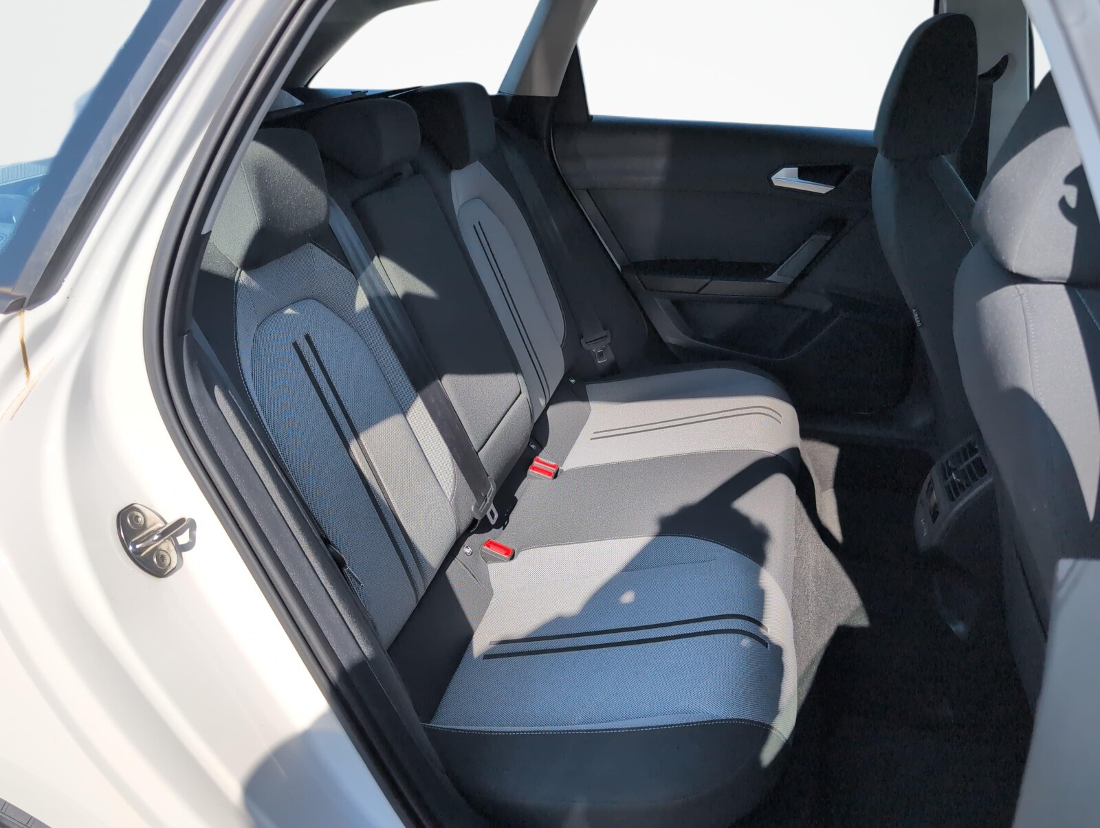 Seat Leon - zdjęcie 12