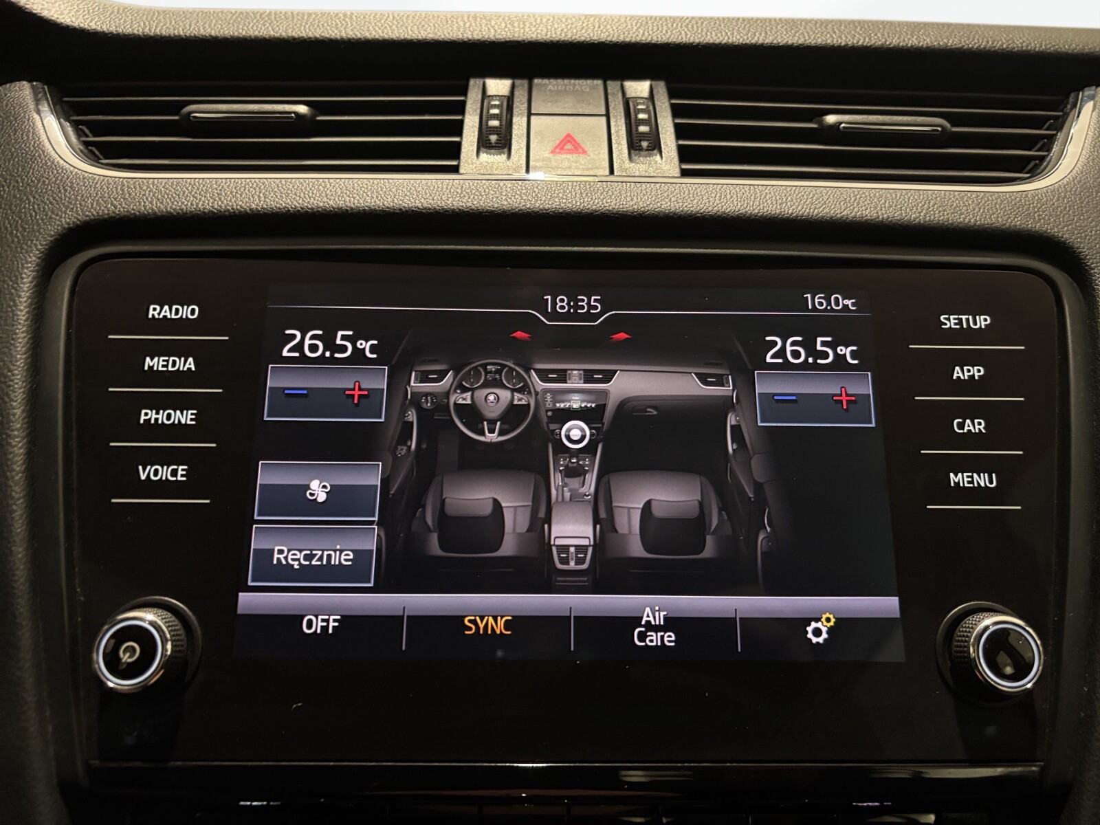 Škoda Octavia Combi - zdjęcie 16