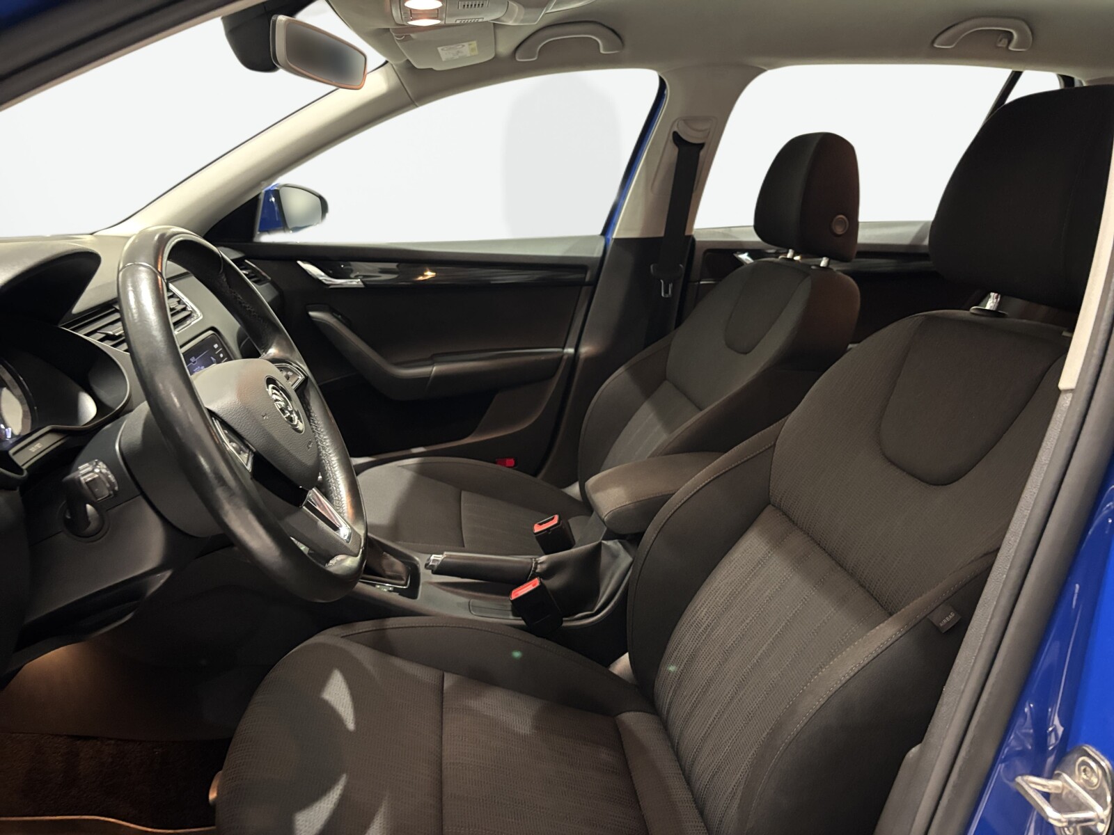 Škoda Octavia Combi - zdjęcie 9