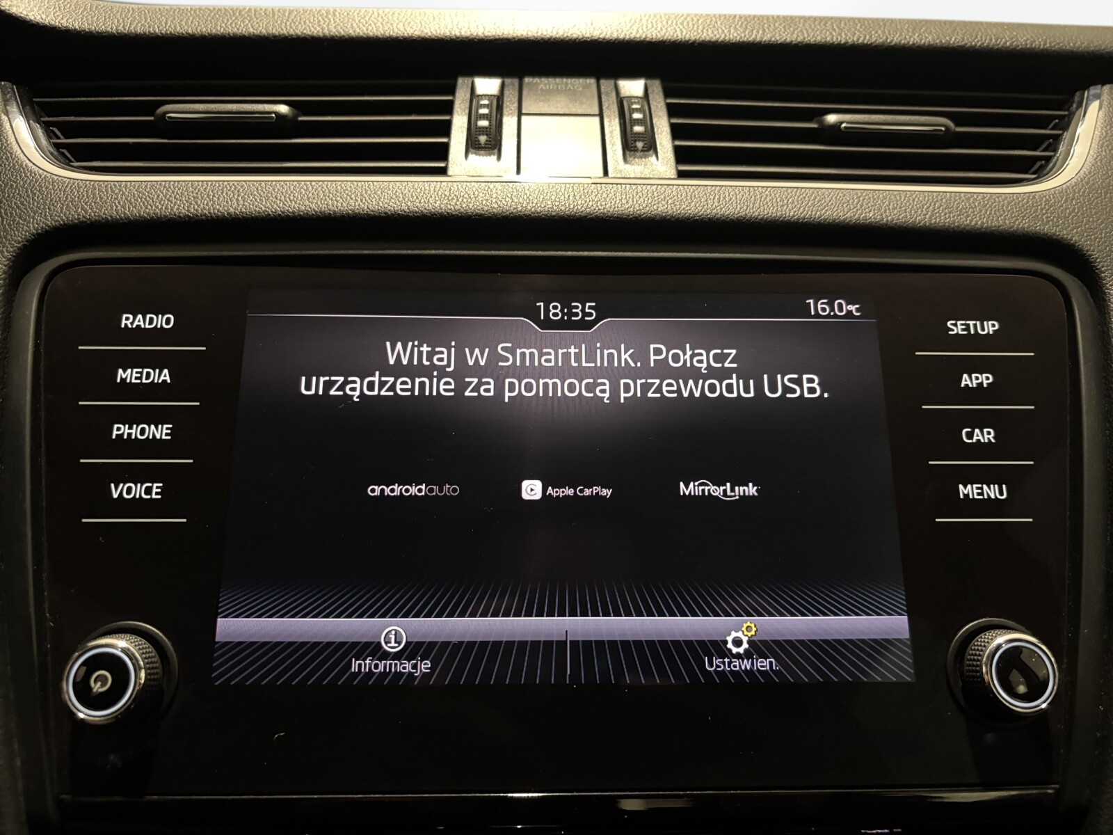 Škoda Octavia Combi - zdjęcie 15