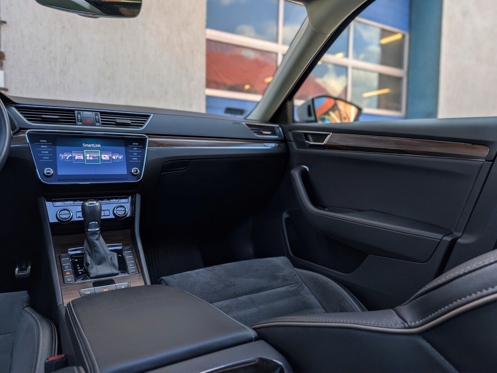 Škoda Superb Combi - zdjęcie 15