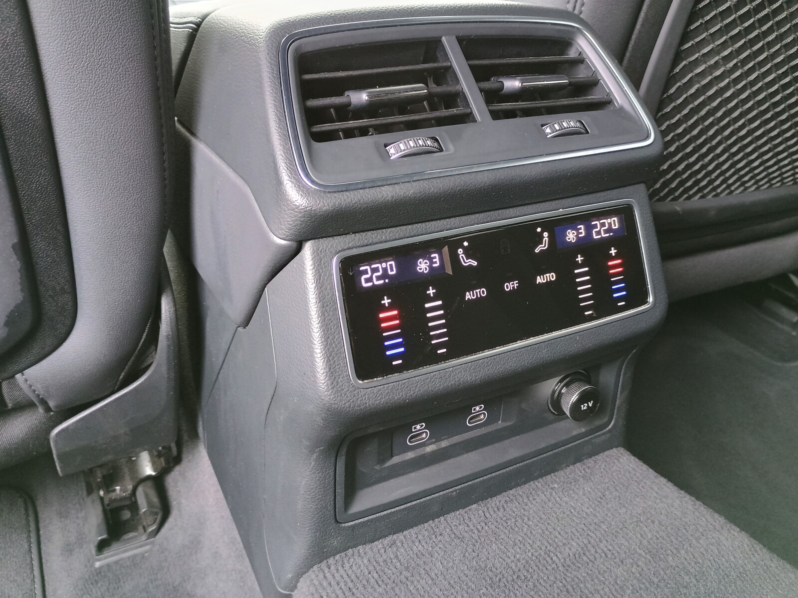 Audi A6 Avant - zdjęcie 13