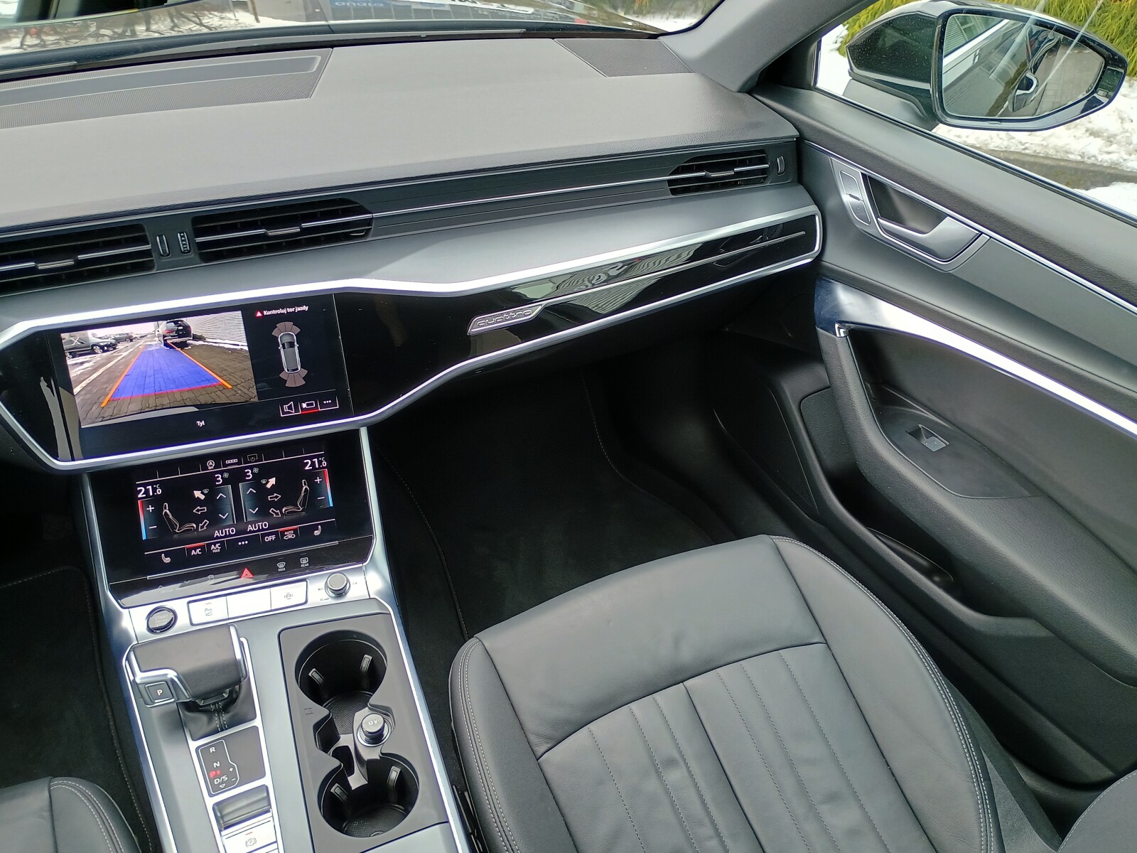 Audi A6 Avant - zdjęcie 16