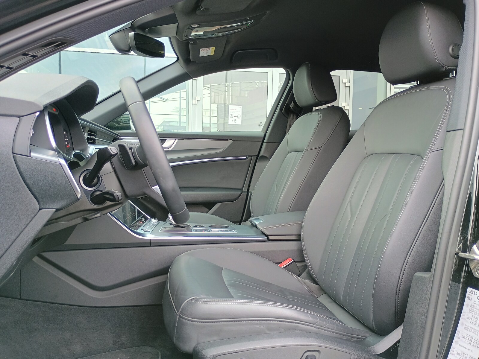 Audi A6 Avant - zdjęcie 22