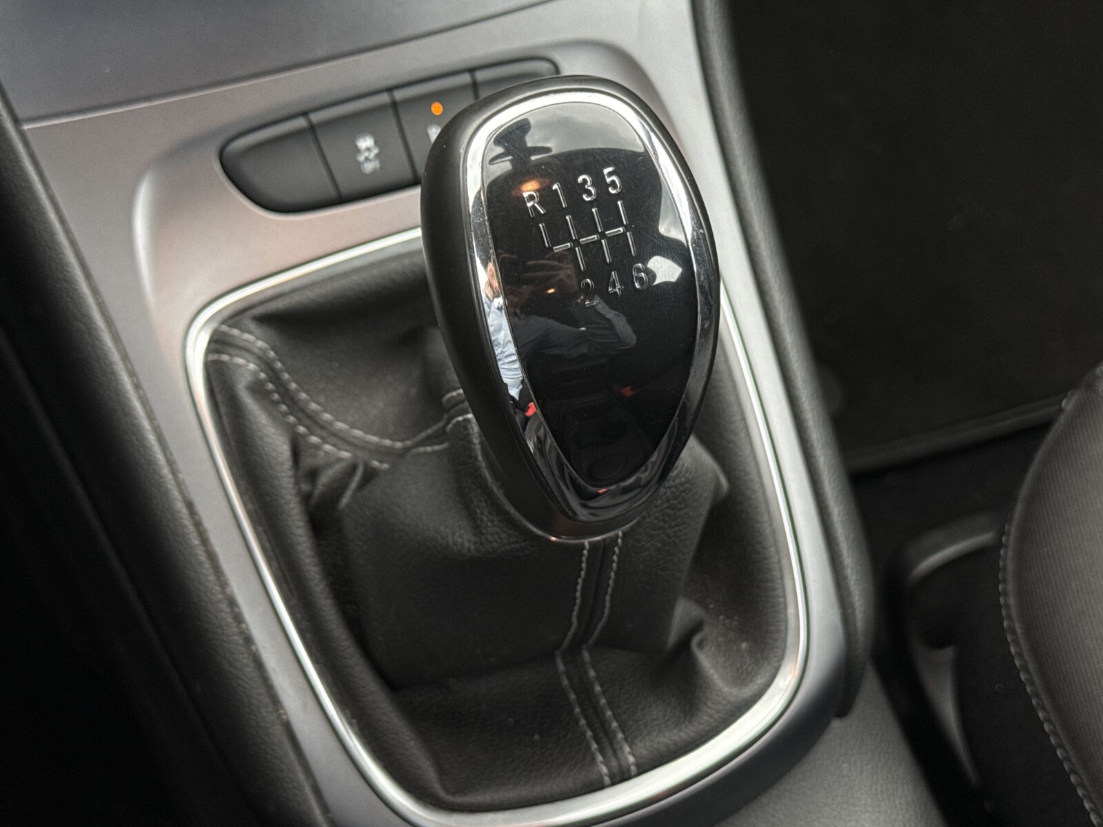 Opel Astra - zdjęcie 20
