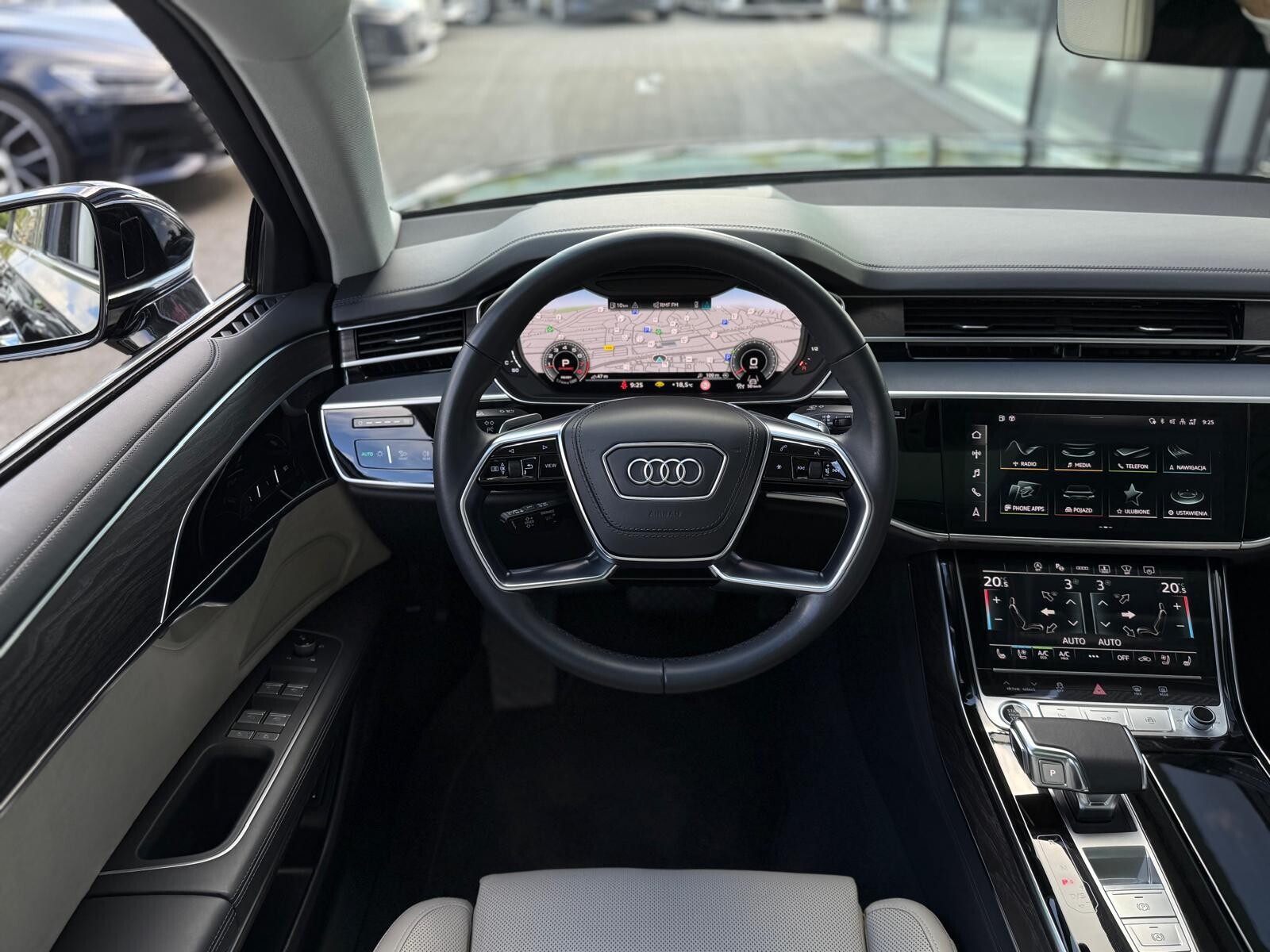 Audi A8 L - zdjęcie 16