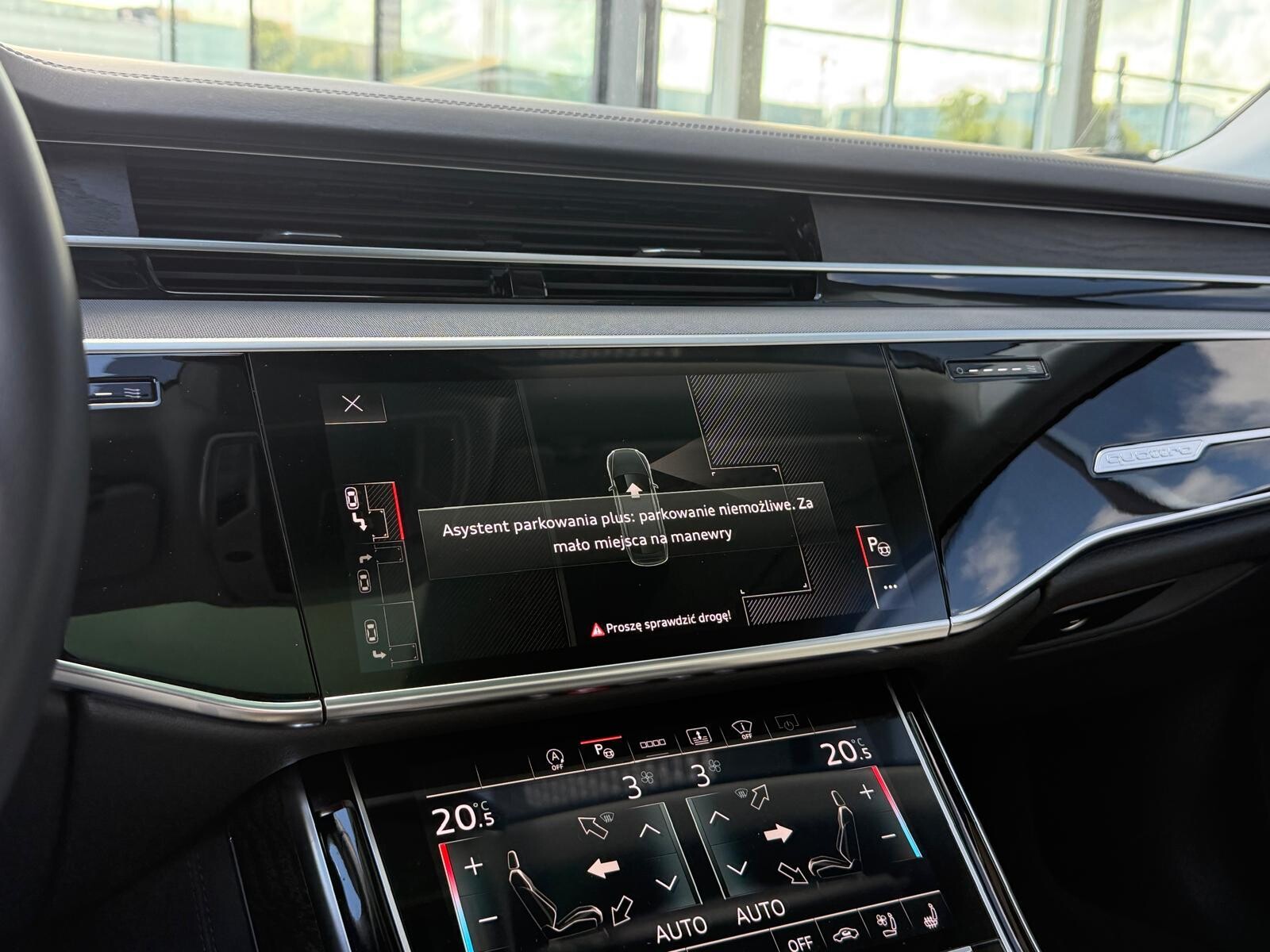 Audi A8 L - zdjęcie 37