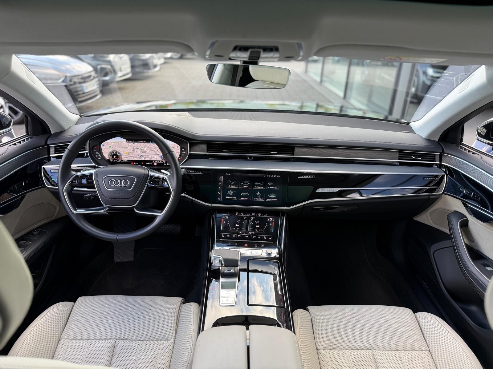 Audi A8 L - zdjęcie 18