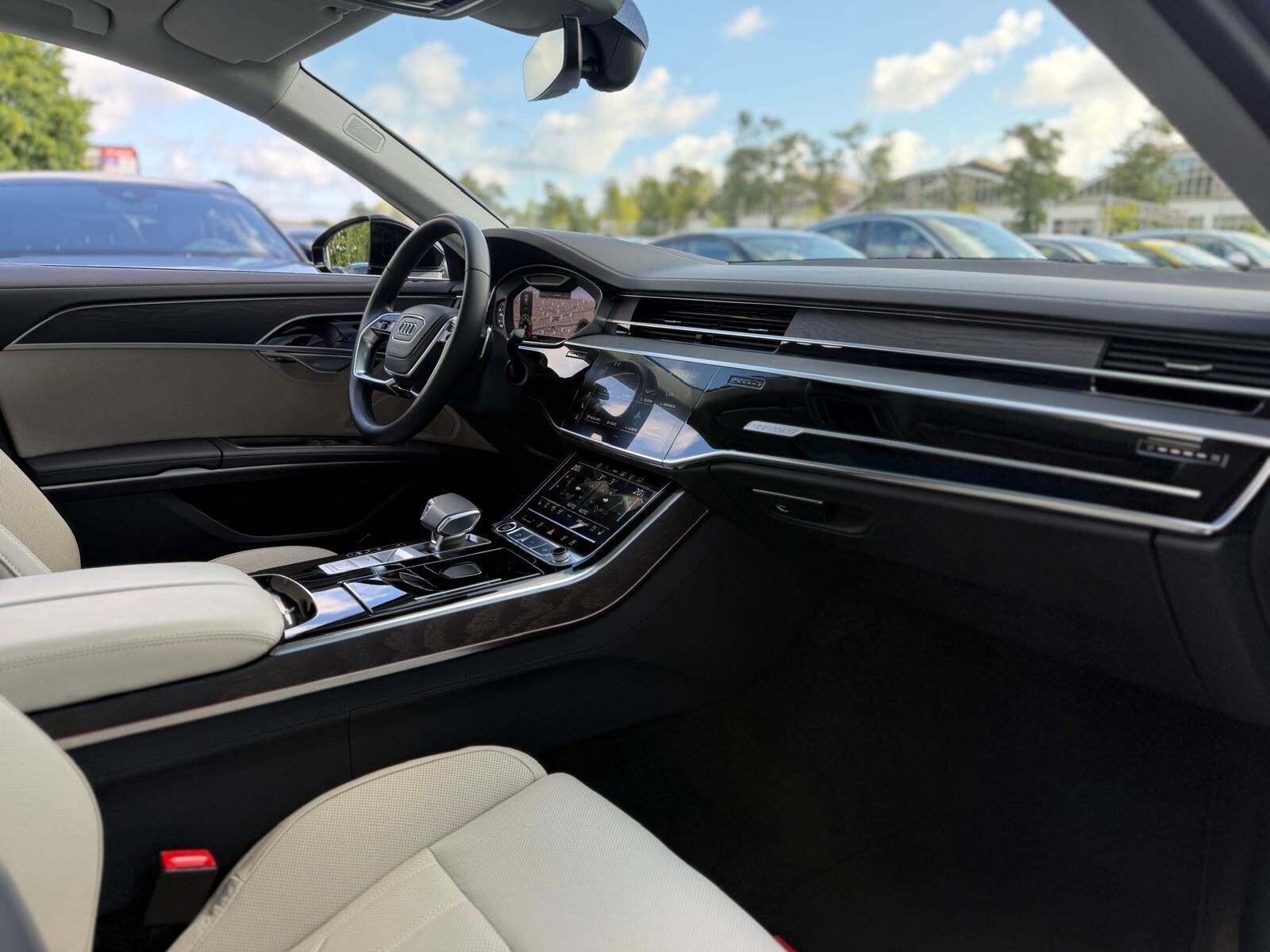 Audi A8 L - zdjęcie 21