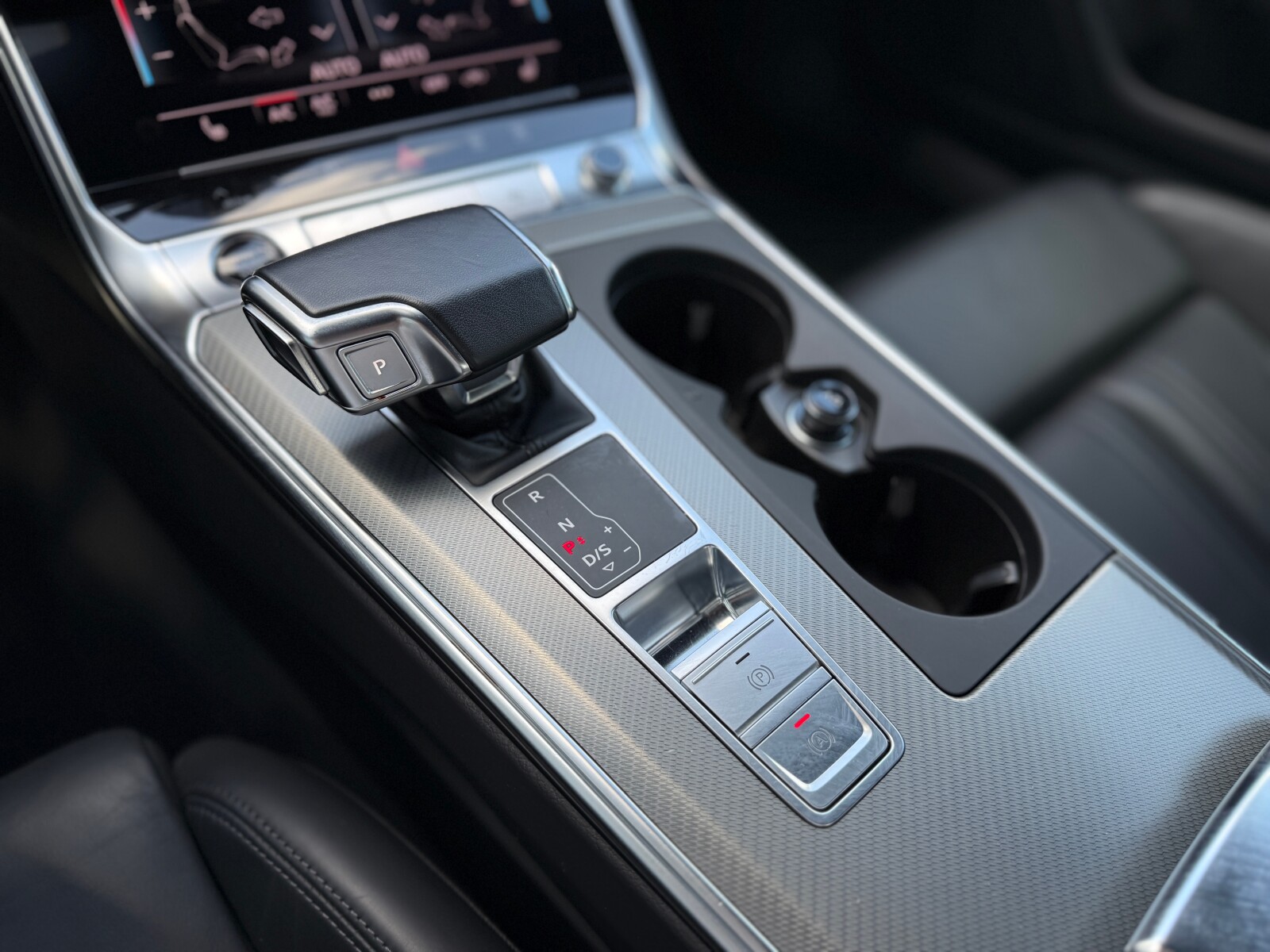 Audi A6 Limousine - zdjęcie 24