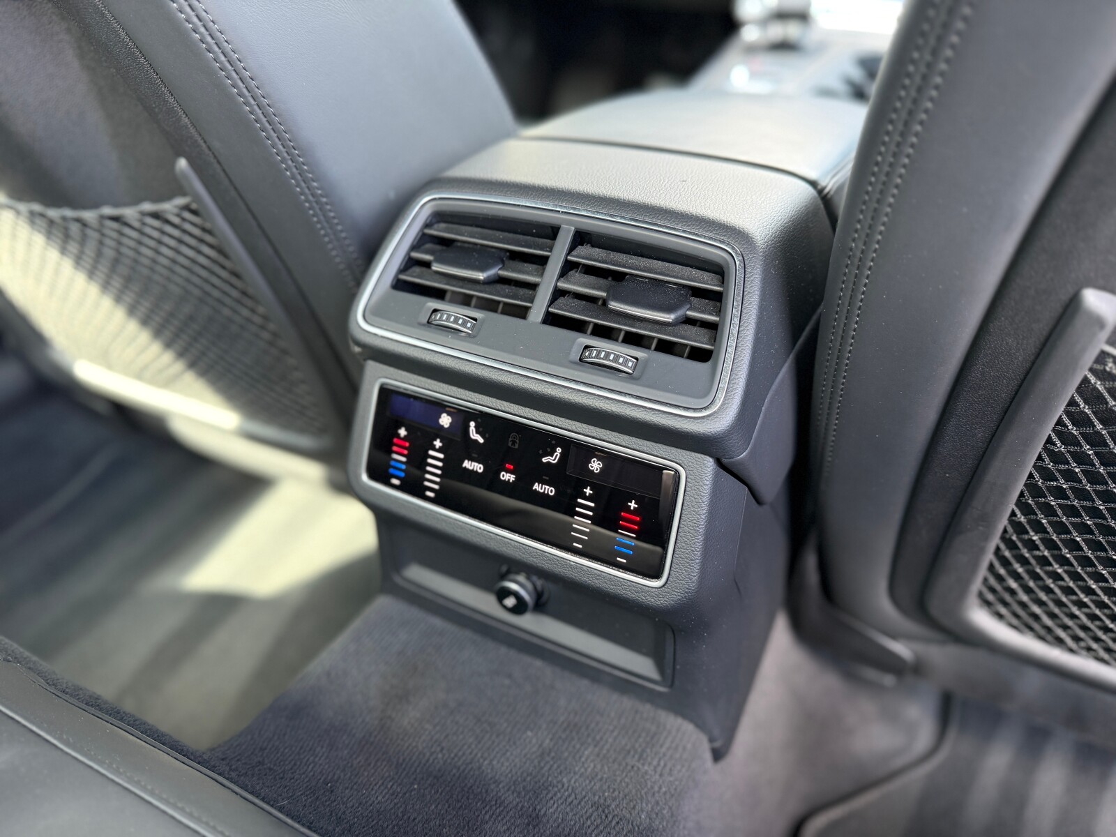 Audi A6 Limousine - zdjęcie 13