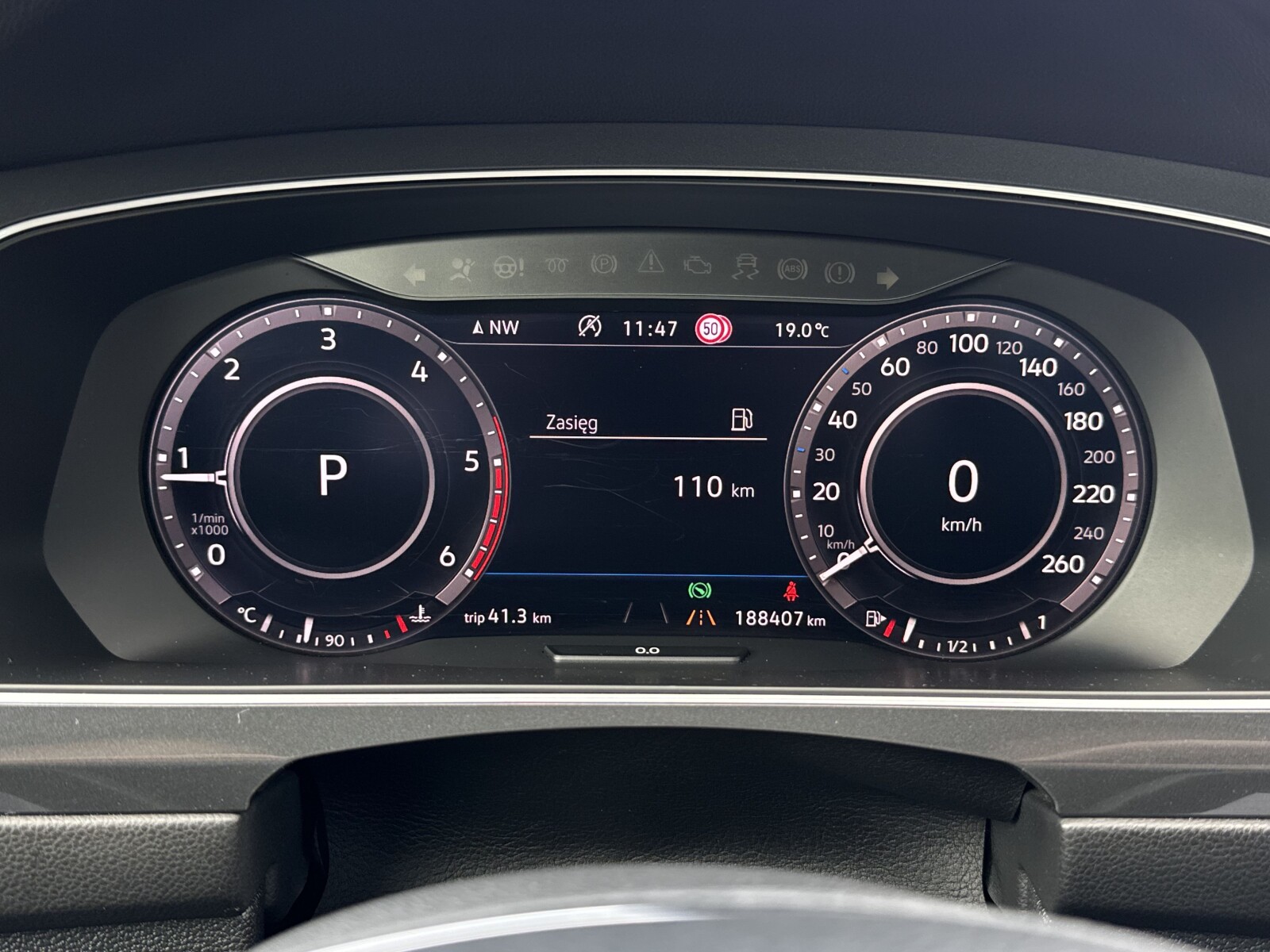 Volkswagen Tiguan - zdjęcie 18
