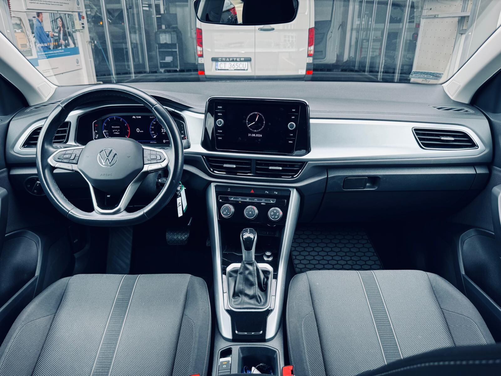 Volkswagen T-Roc - zdjęcie 18