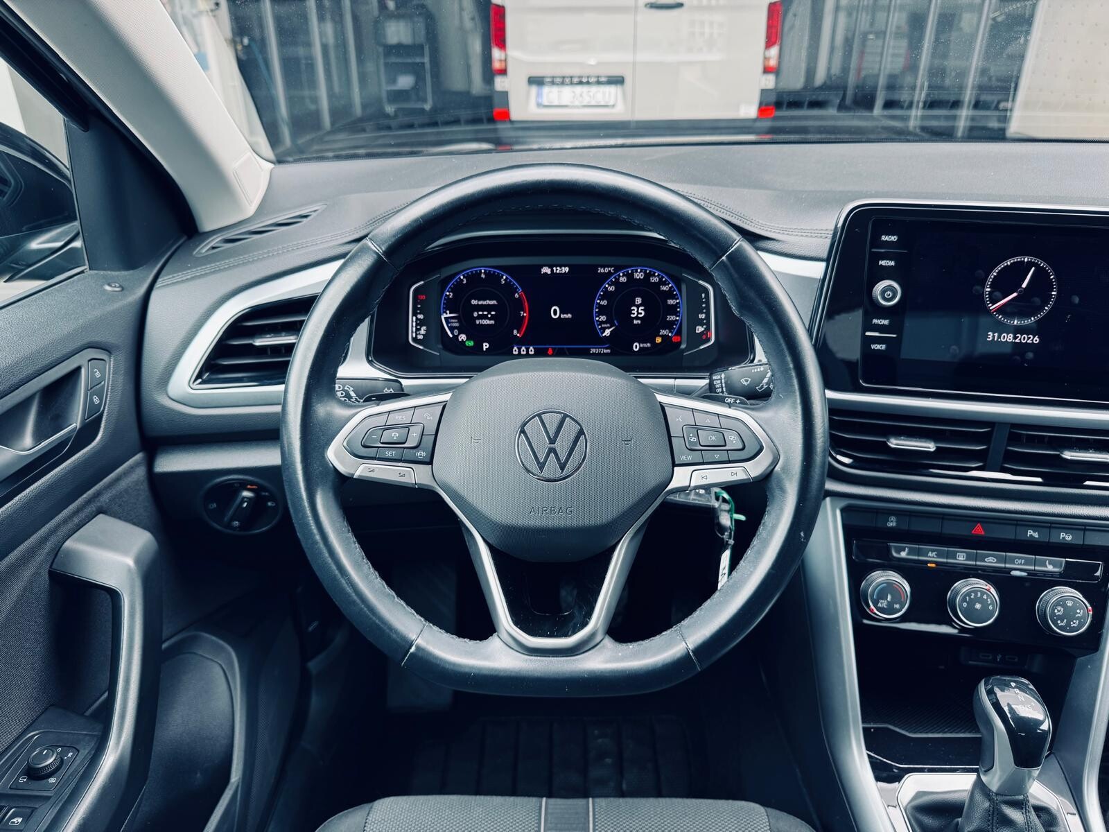 Volkswagen T-Roc - zdjęcie 19