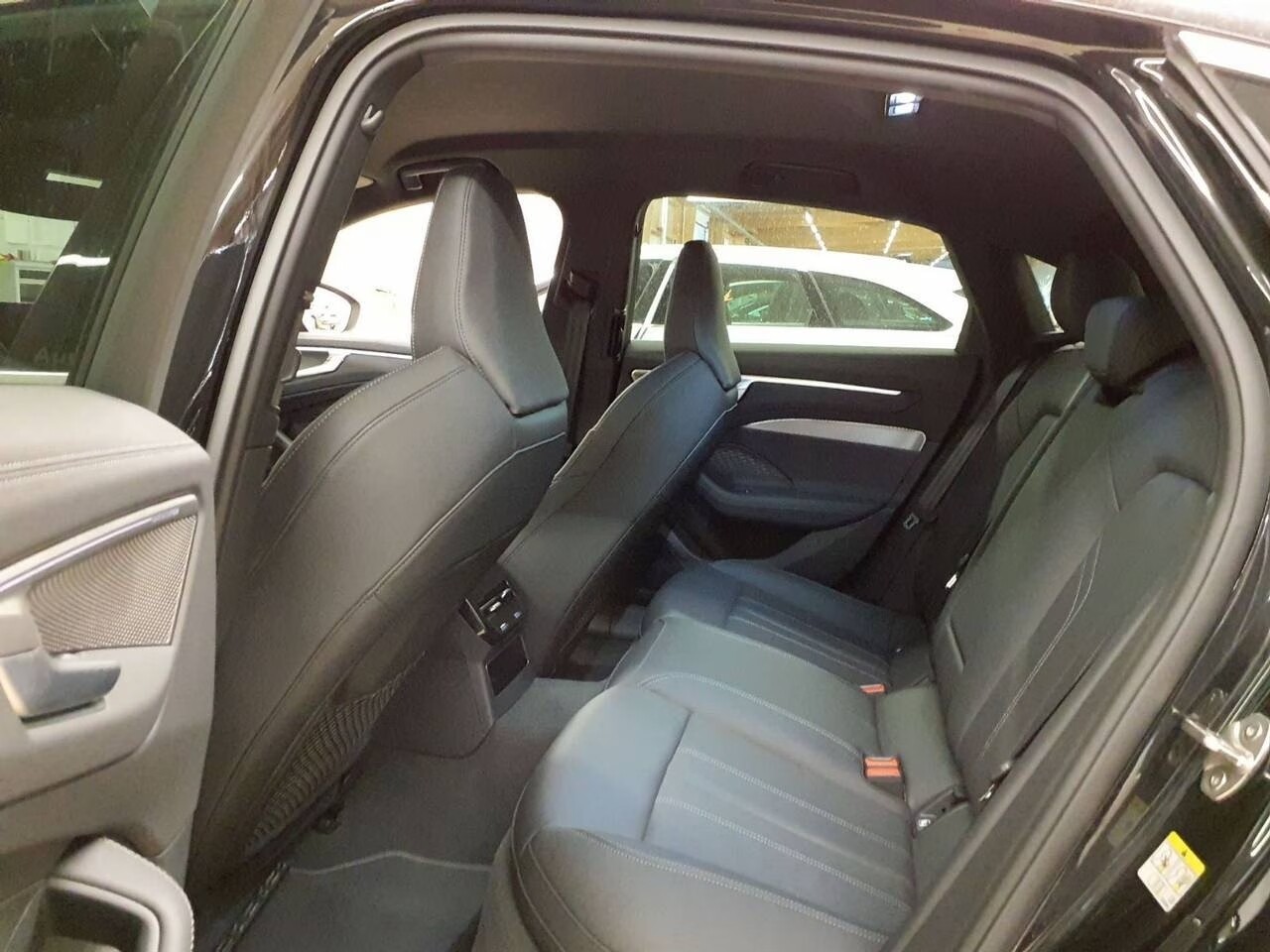 Audi A6 Limousine - zdjęcie 5