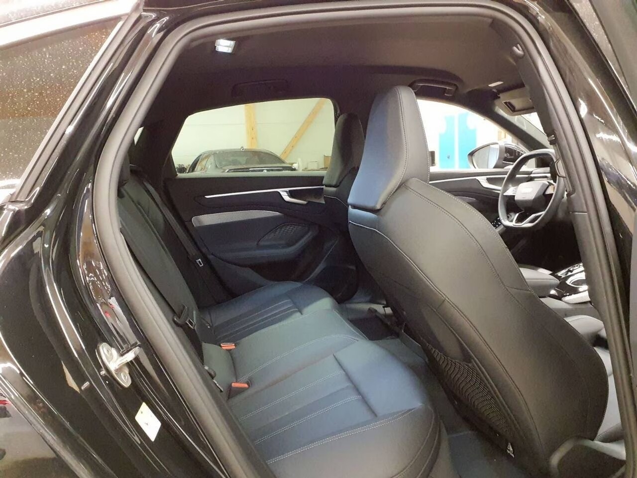 Audi A6 Limousine - zdjęcie 7