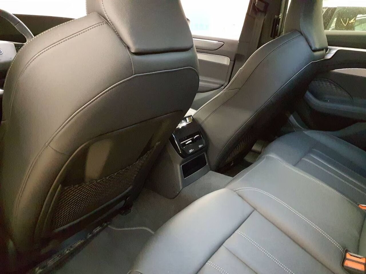 Audi A6 Limousine - zdjęcie 6